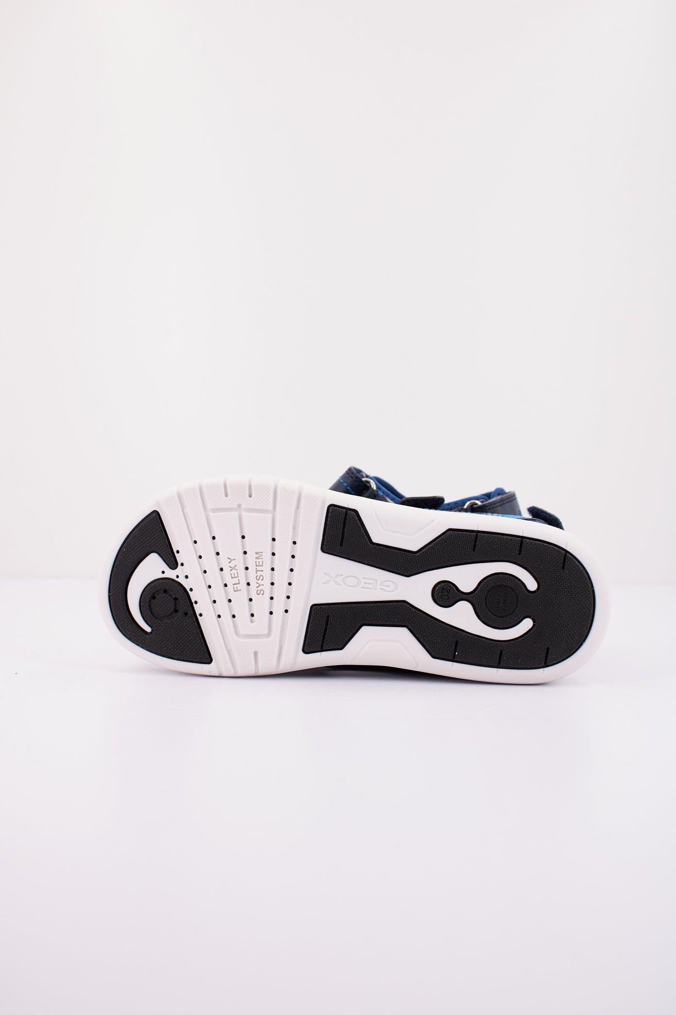 GEOX J SANDAL MARATEA BOY en color AZUL (4)