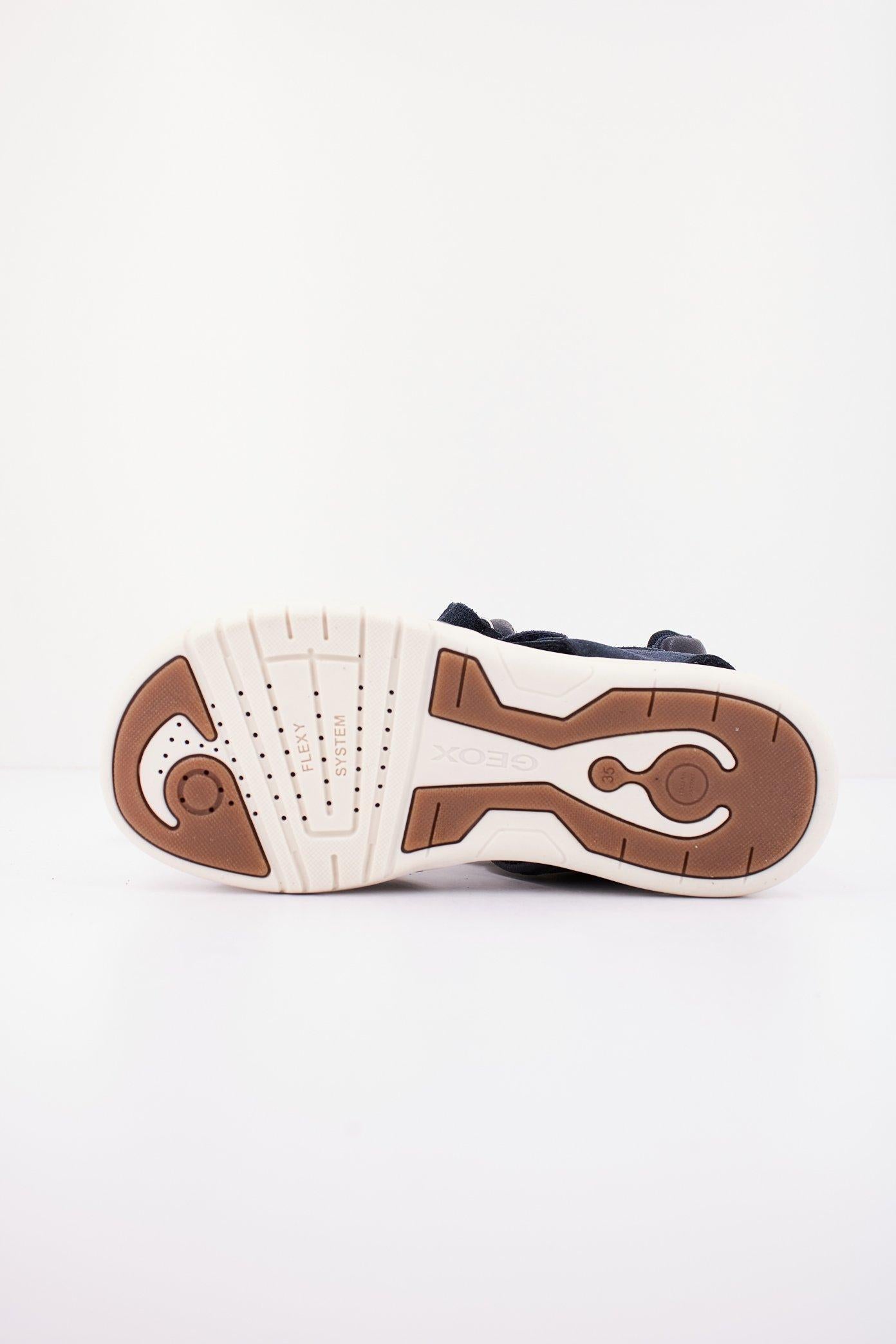 GEOX J SANDAL MARATEA BOY en color AZUL (4)