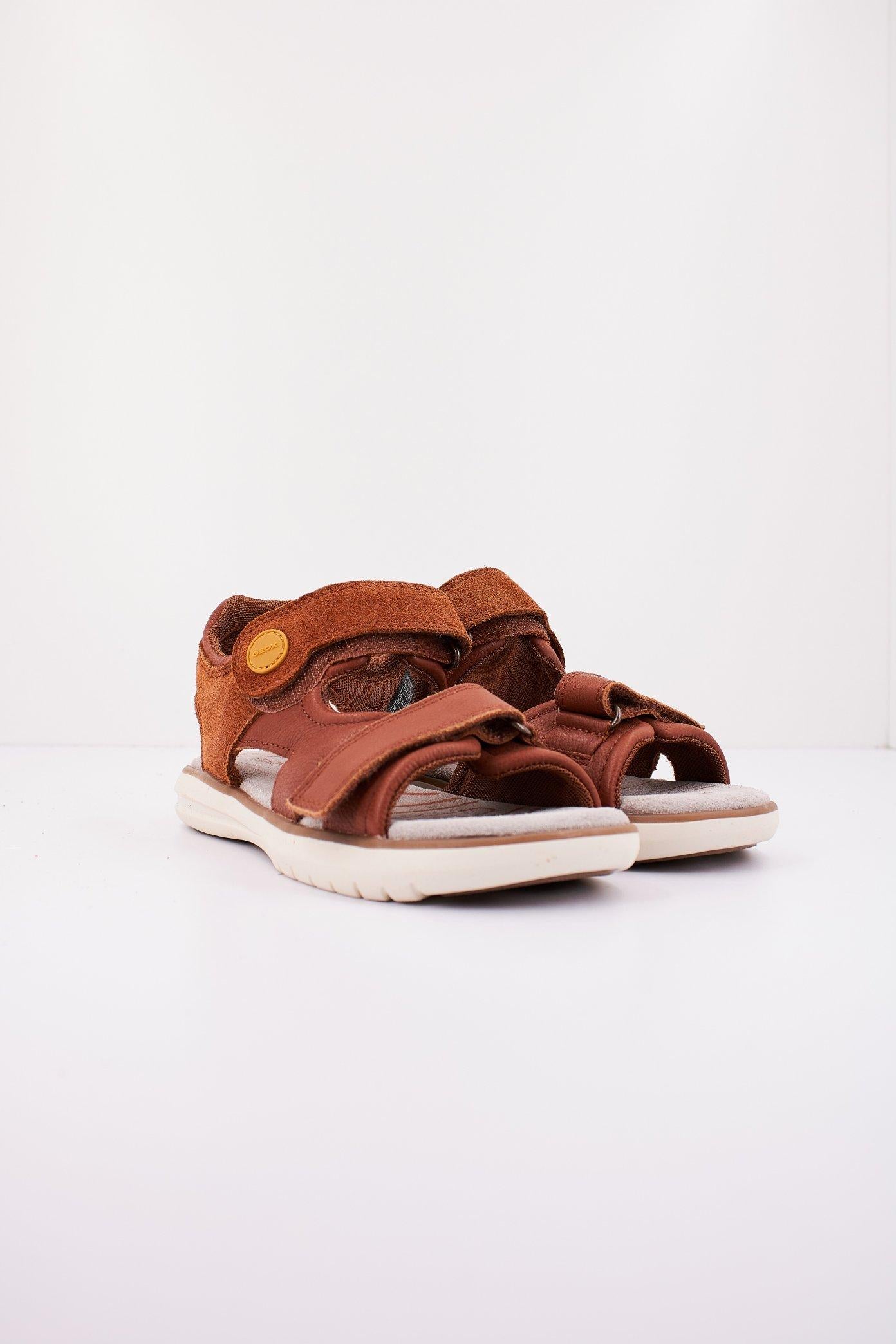 GEOX J SANDAL MARATEA BOY en color MARRON (2)