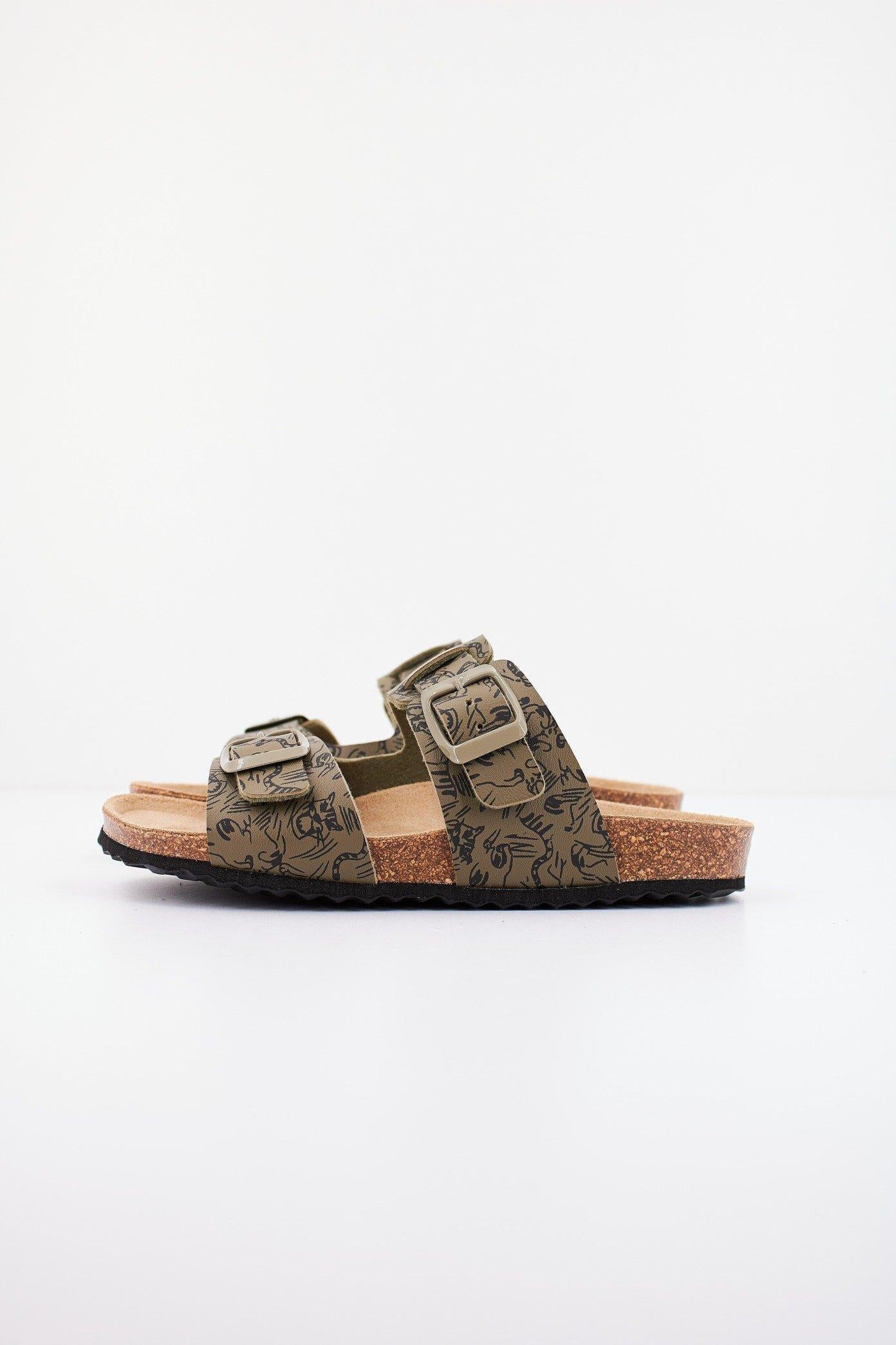 GEOX J GHITA BOY en color VERDE (1)