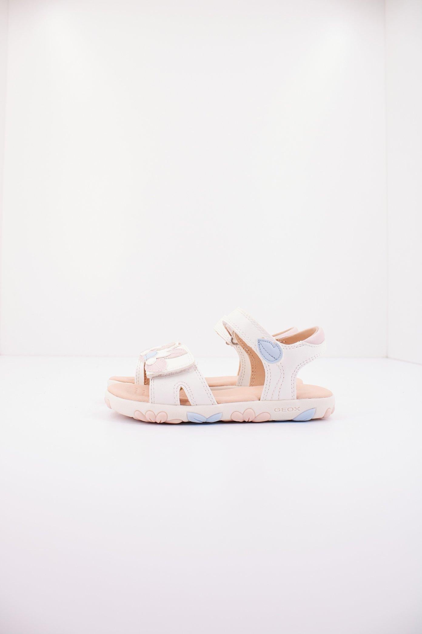 GEOX J SANDAL HAITI GIRL en color BLANCO (1)