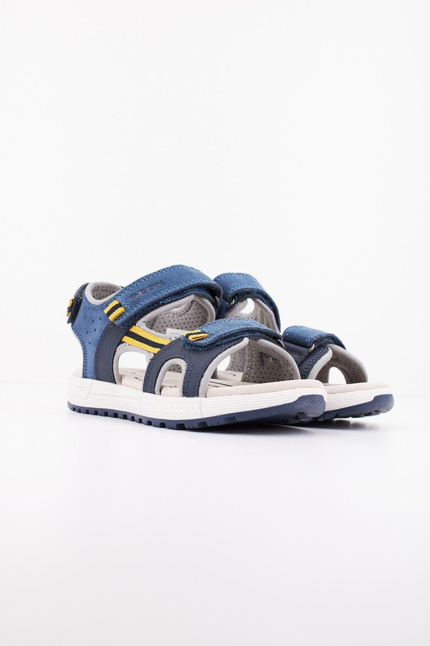GEOX J SANDAL ALBEN BOY en color AZUL (2)