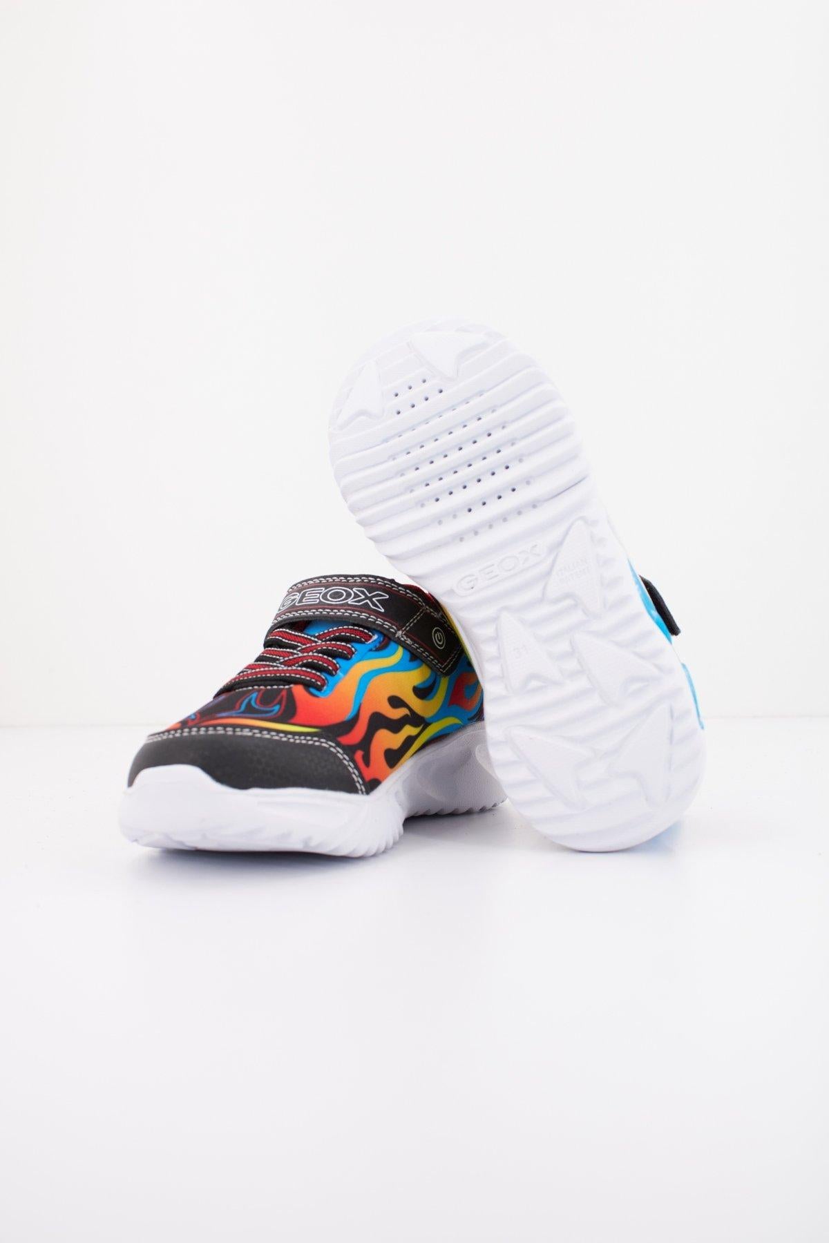 GEOX J ASSISTER BOY en color NEGRO (4)