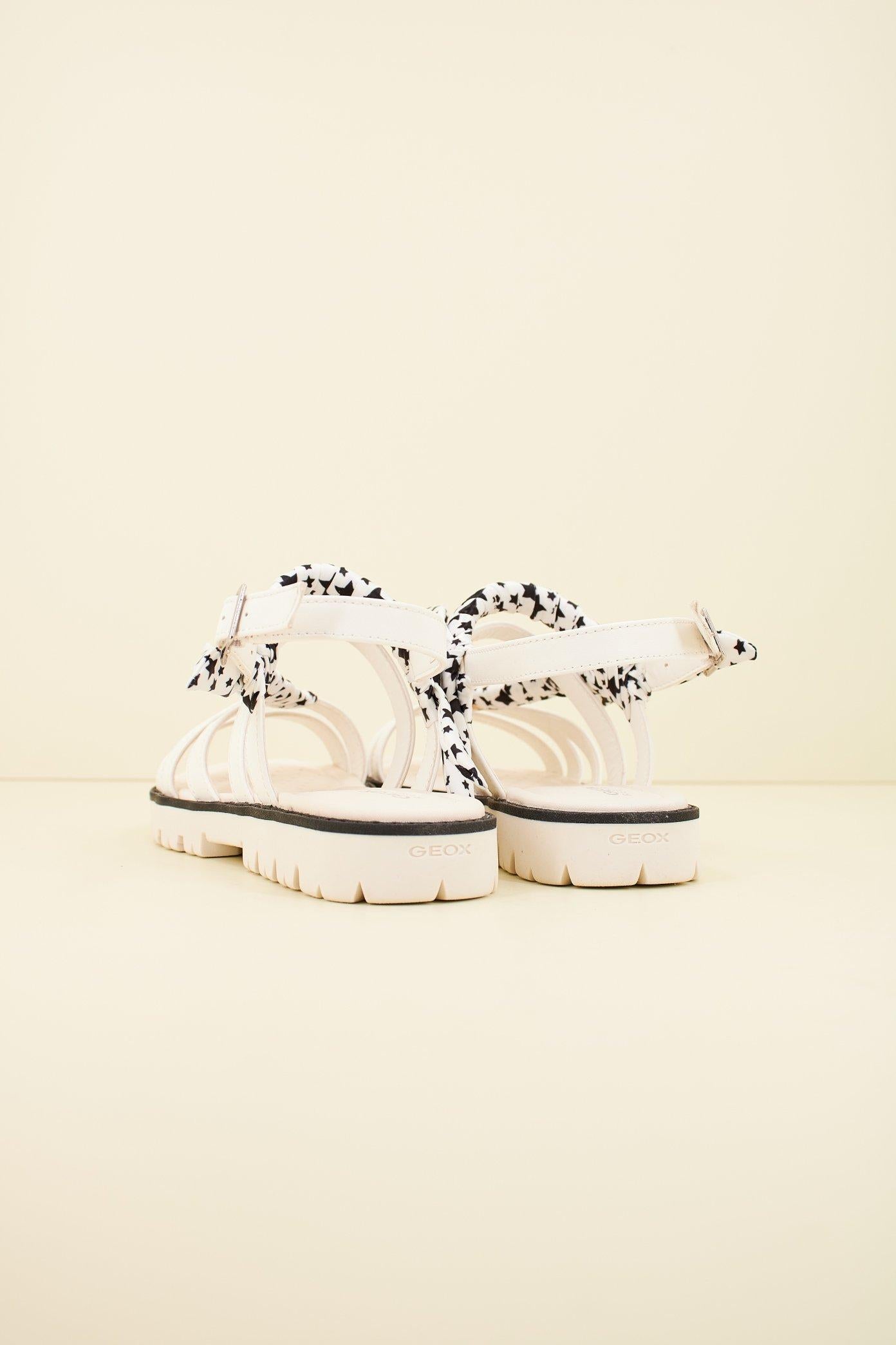GEOX J SANDAL STARBLUSH G en color BLANCO (3)