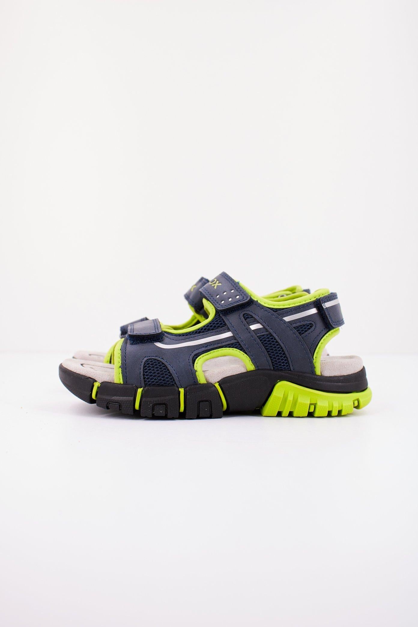 GEOX J SANDAL DYNOMIX BOY en color GRIS (1)