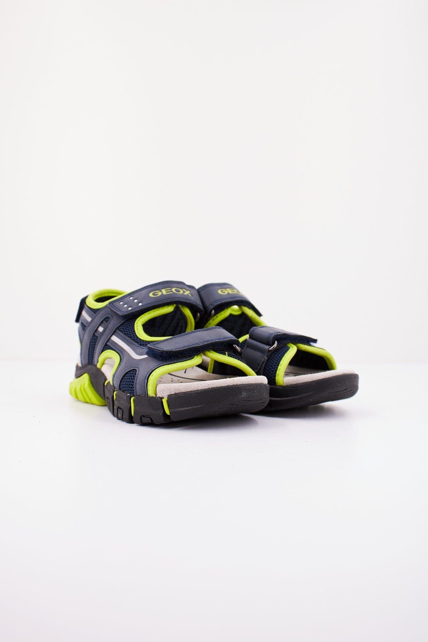 GEOX J SANDAL DYNOMIX BOY en color GRIS (2)