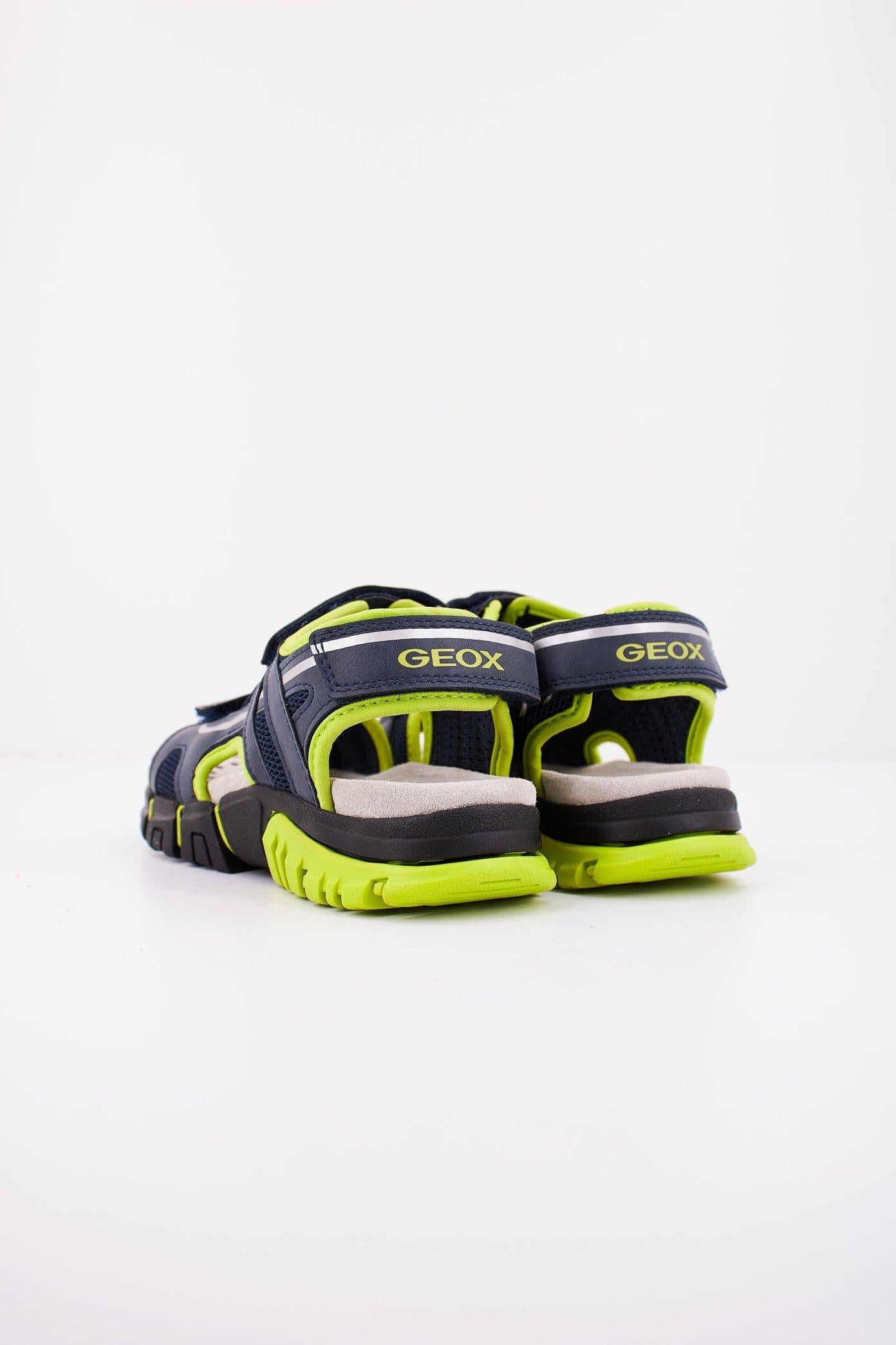 GEOX J SANDAL DYNOMIX BOY en color GRIS (3)