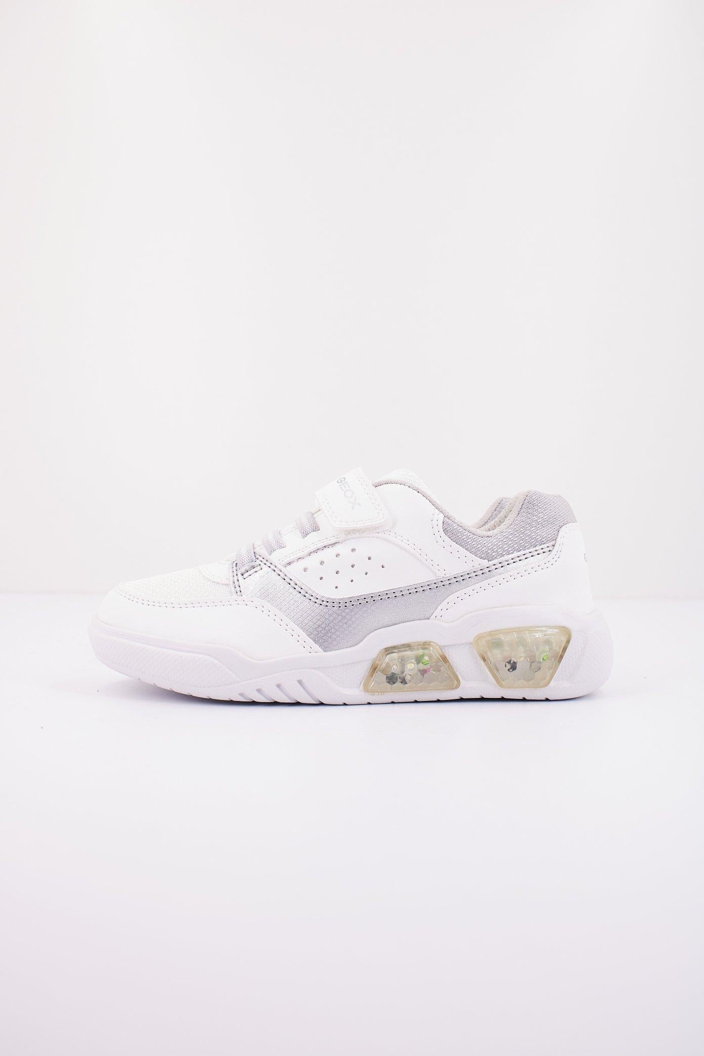 GEOX J ILLUMINUS BOY en color BLANCO (1)