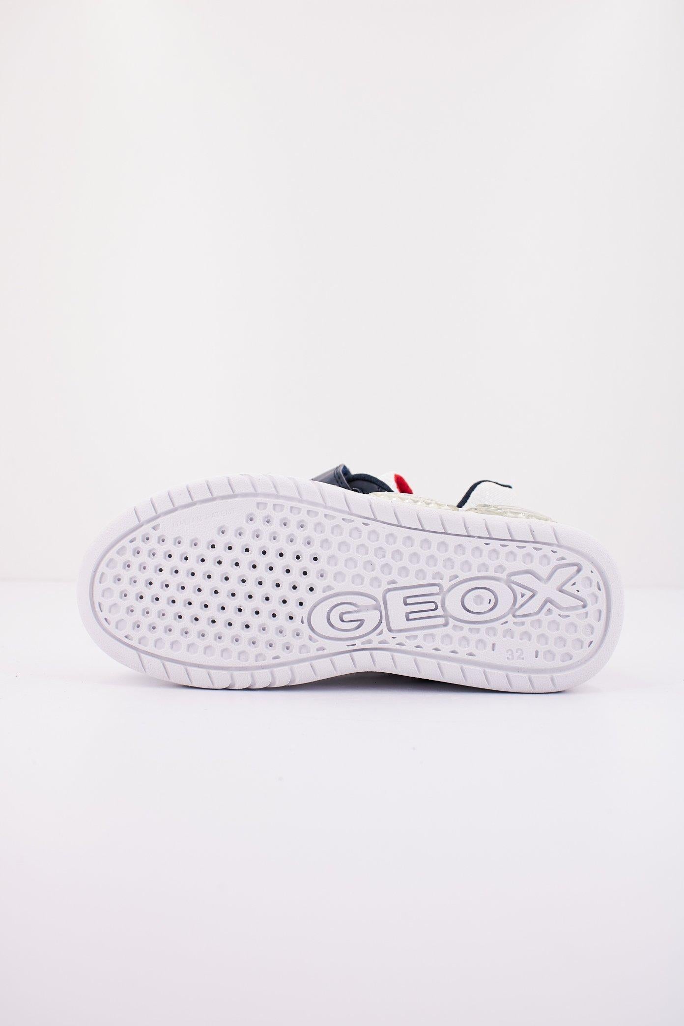 GEOX J ILLUMINUS BOY en color BLANCO (4)
