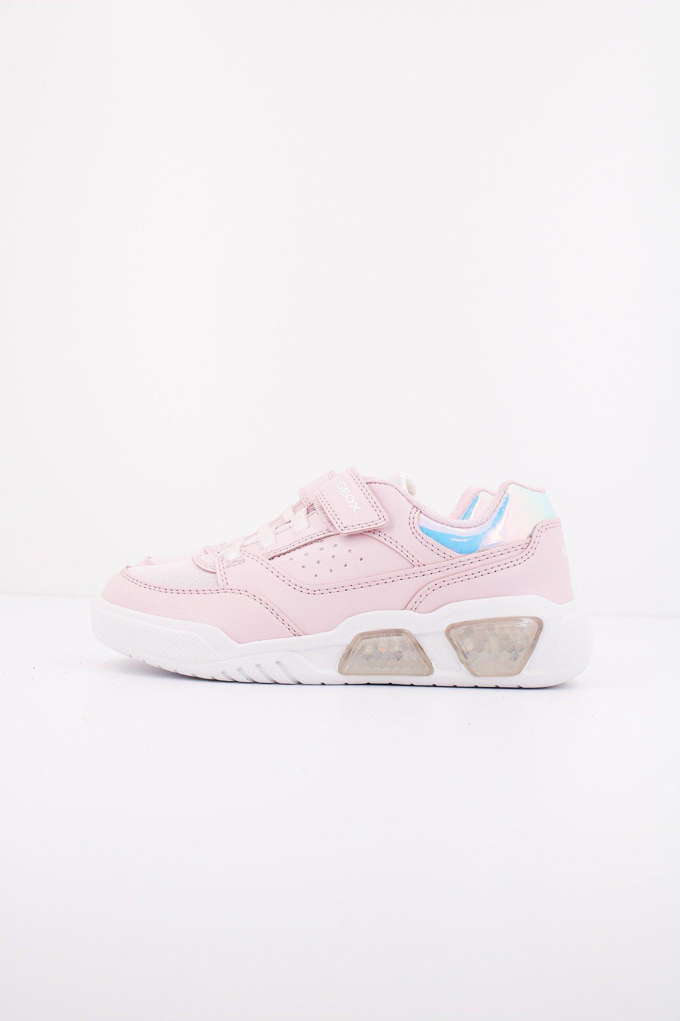 GEOX J ILLUMINUS GIRL en color ROSA (1)