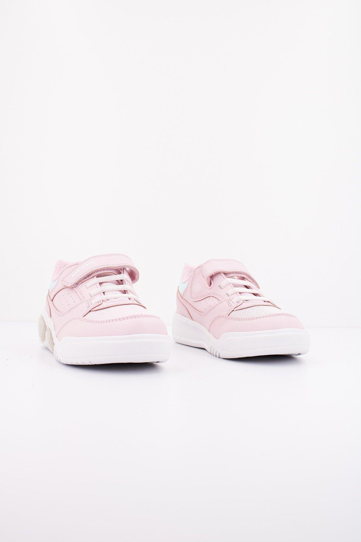 GEOX J ILLUMINUS GIRL en color ROSA (2)