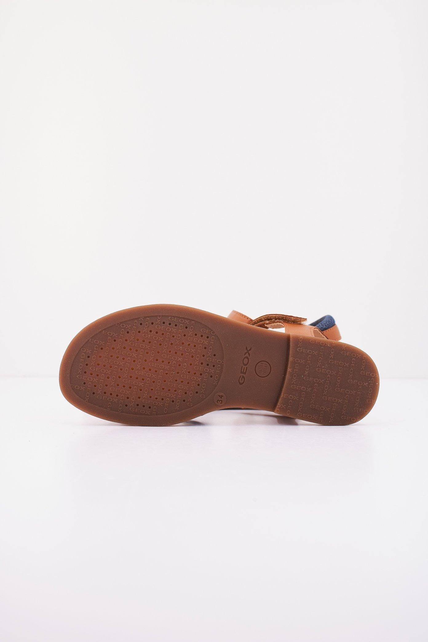 GEOX J SANDAL KARLY GIRL en color MARRON (4)