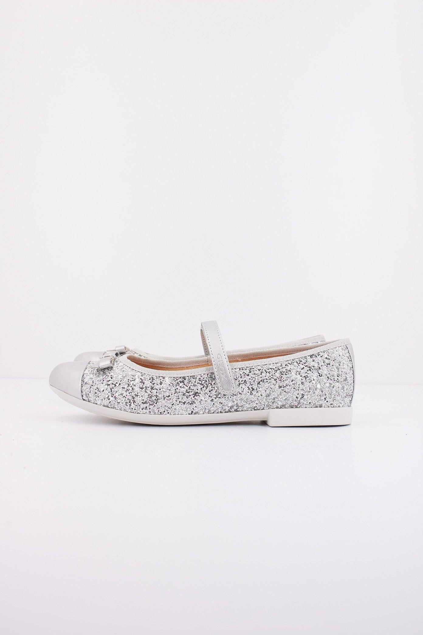 GEOX JR PLIE' en color PLATA (1)