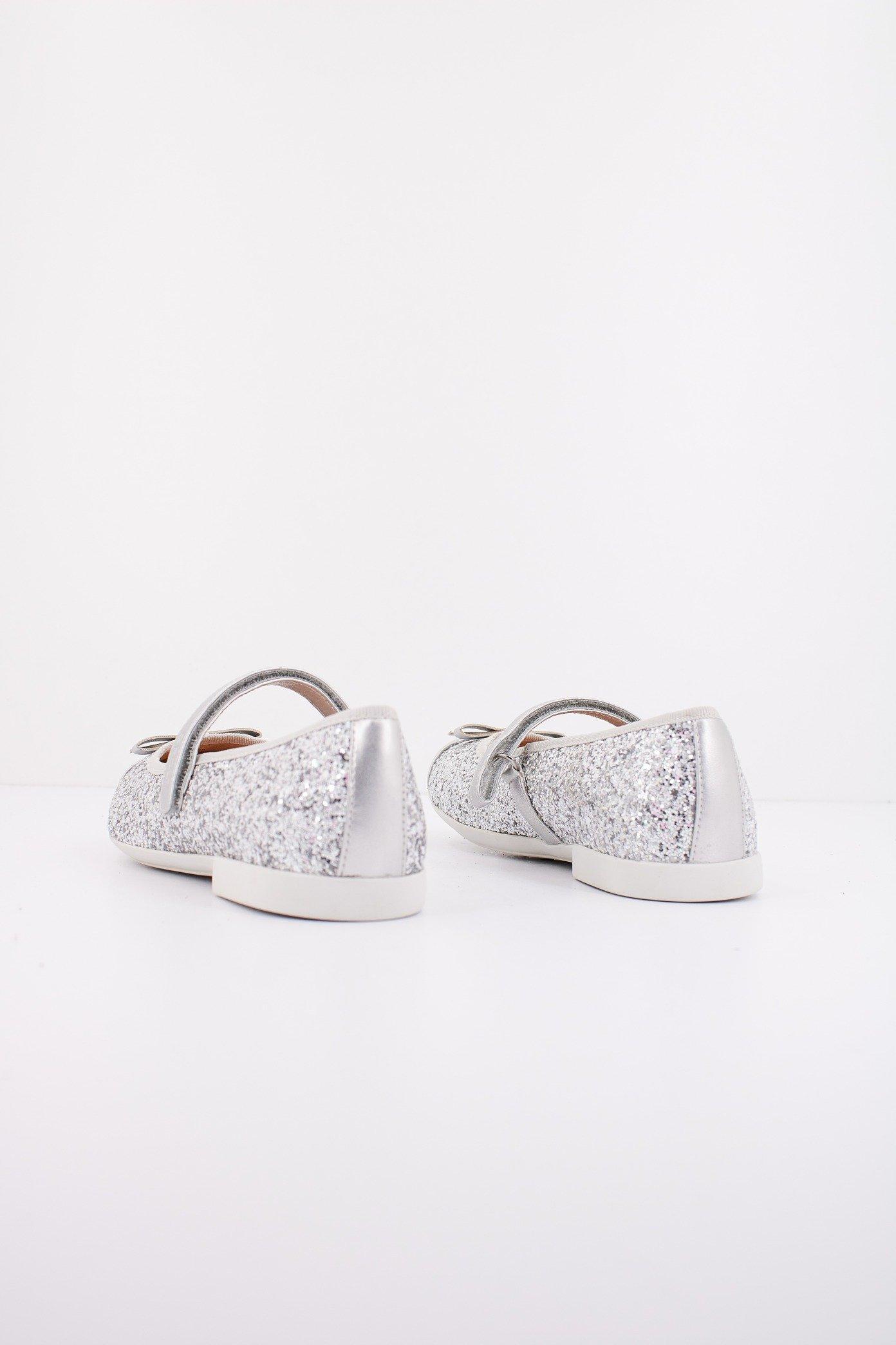 GEOX JR PLIE' en color PLATA (3)