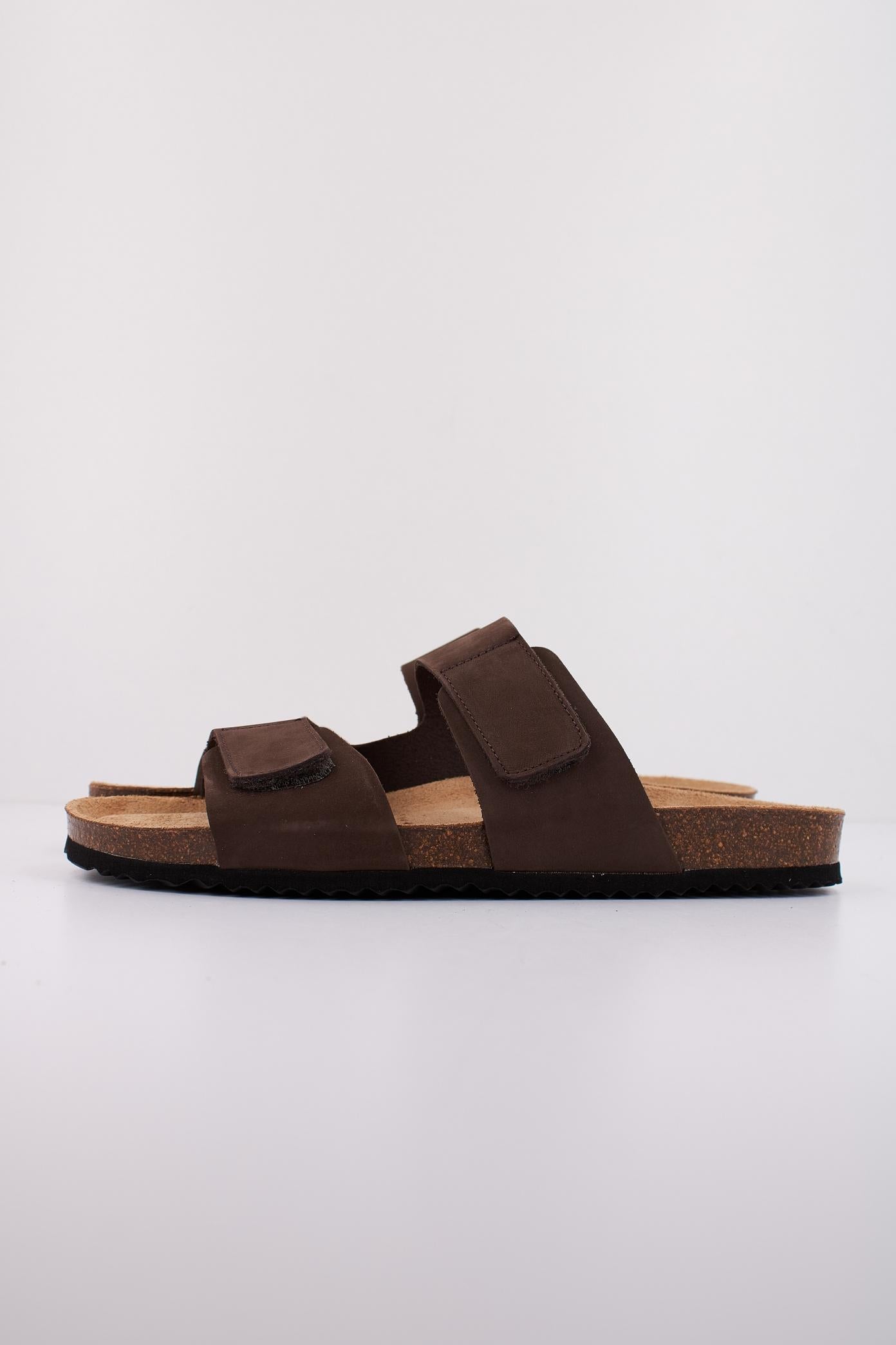 GEOX SANDAL GHITA en color MARRON (1)