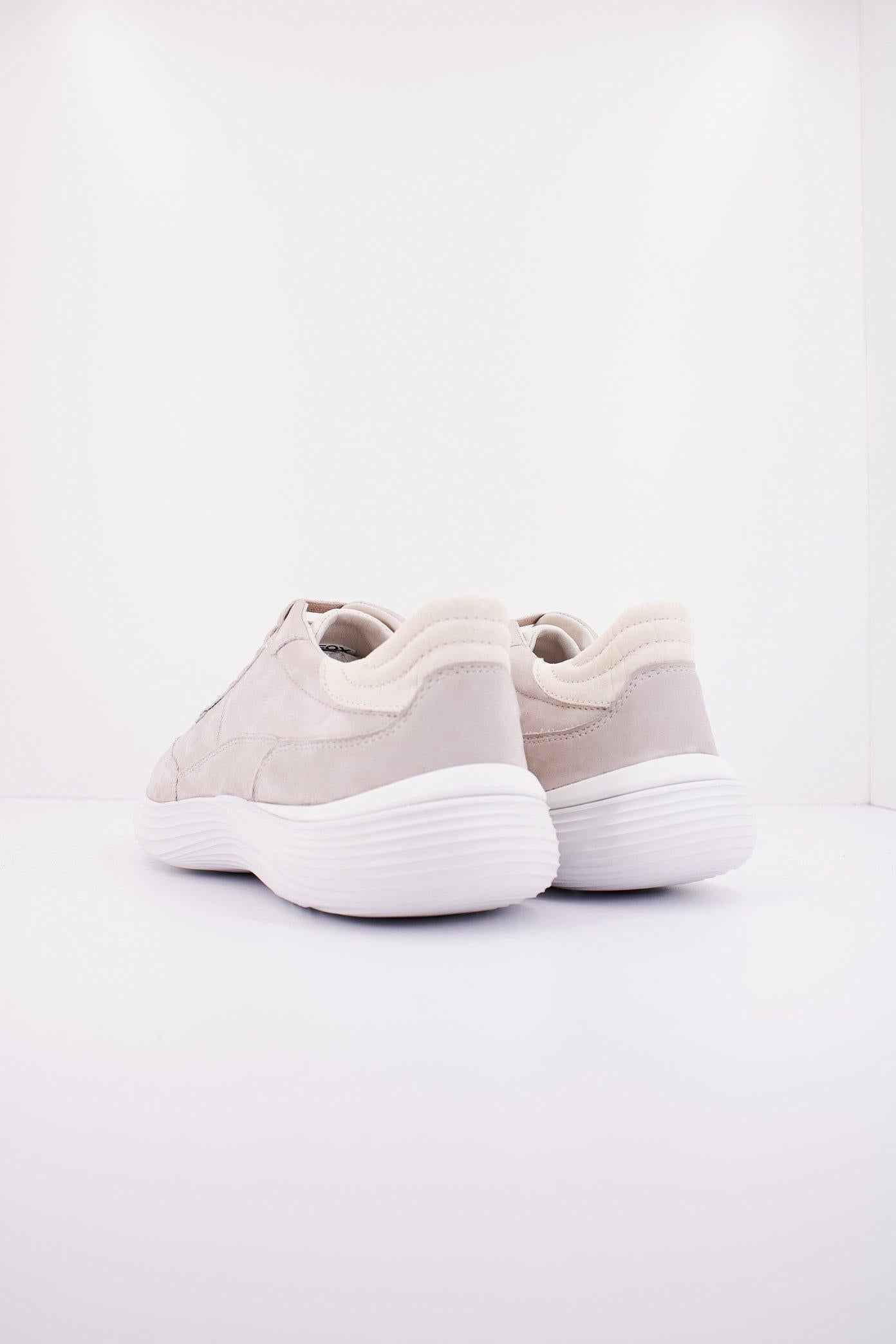 GEOX U FLUCTIS en color BEIS (3)