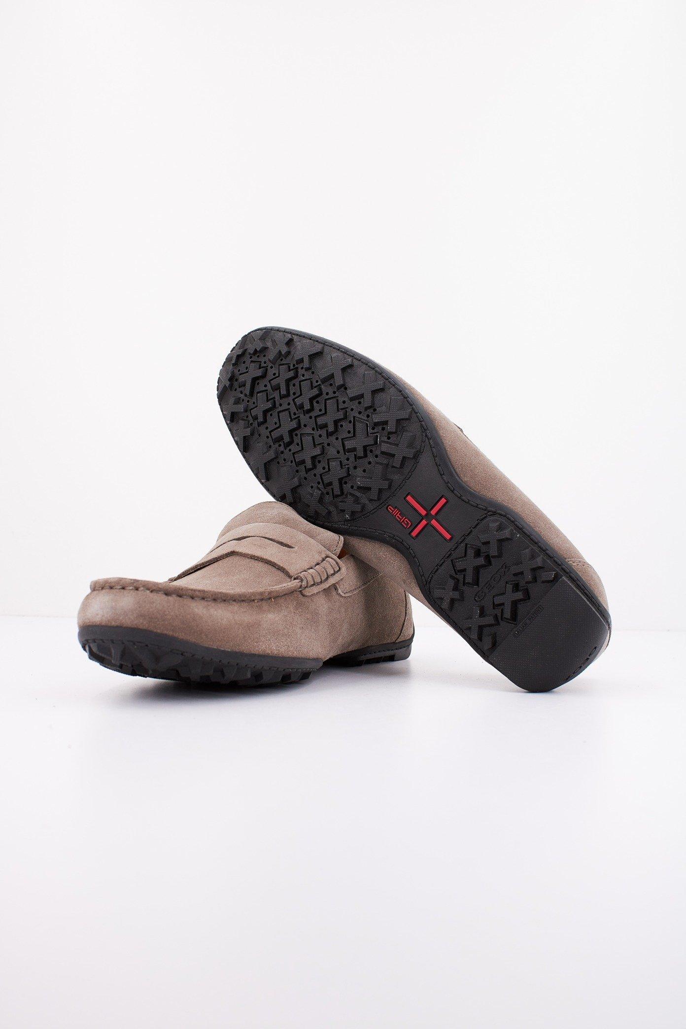 GEOX U KOSMOPOLIS + GRIP en color GRIS (4)
