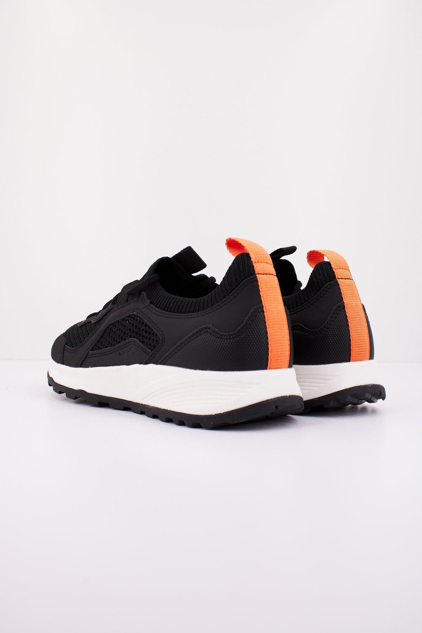 GEOX U TERRESTRE en color NEGRO (3)