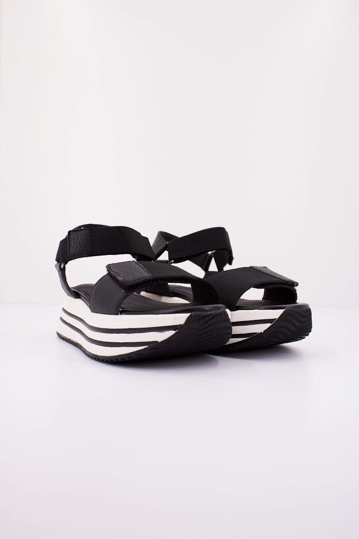 GEOX D SANDAL KENCY en color NEGRO (2)