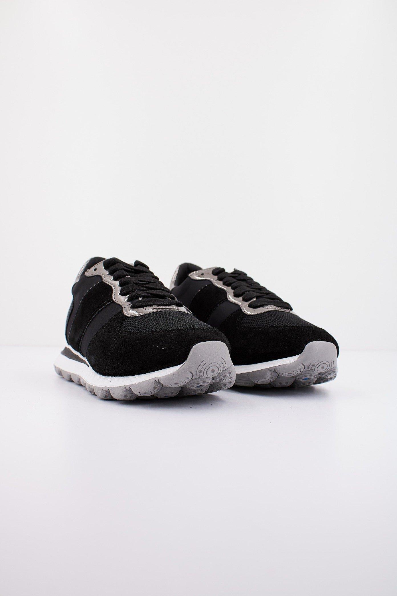 GEOX D SPHERICA VSERIES en color NEGRO (2)