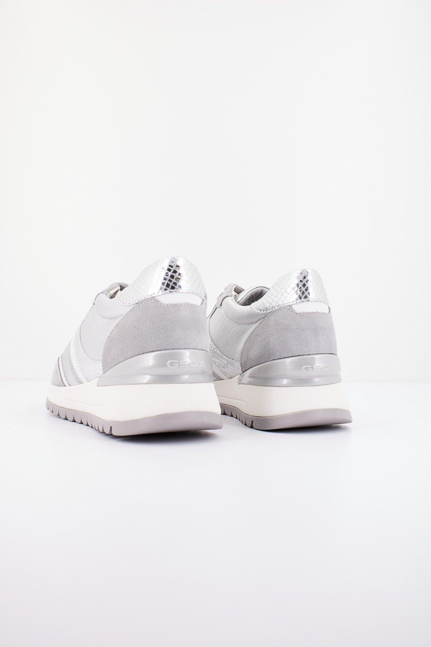 GEOX D DESYA en color GRIS (3)