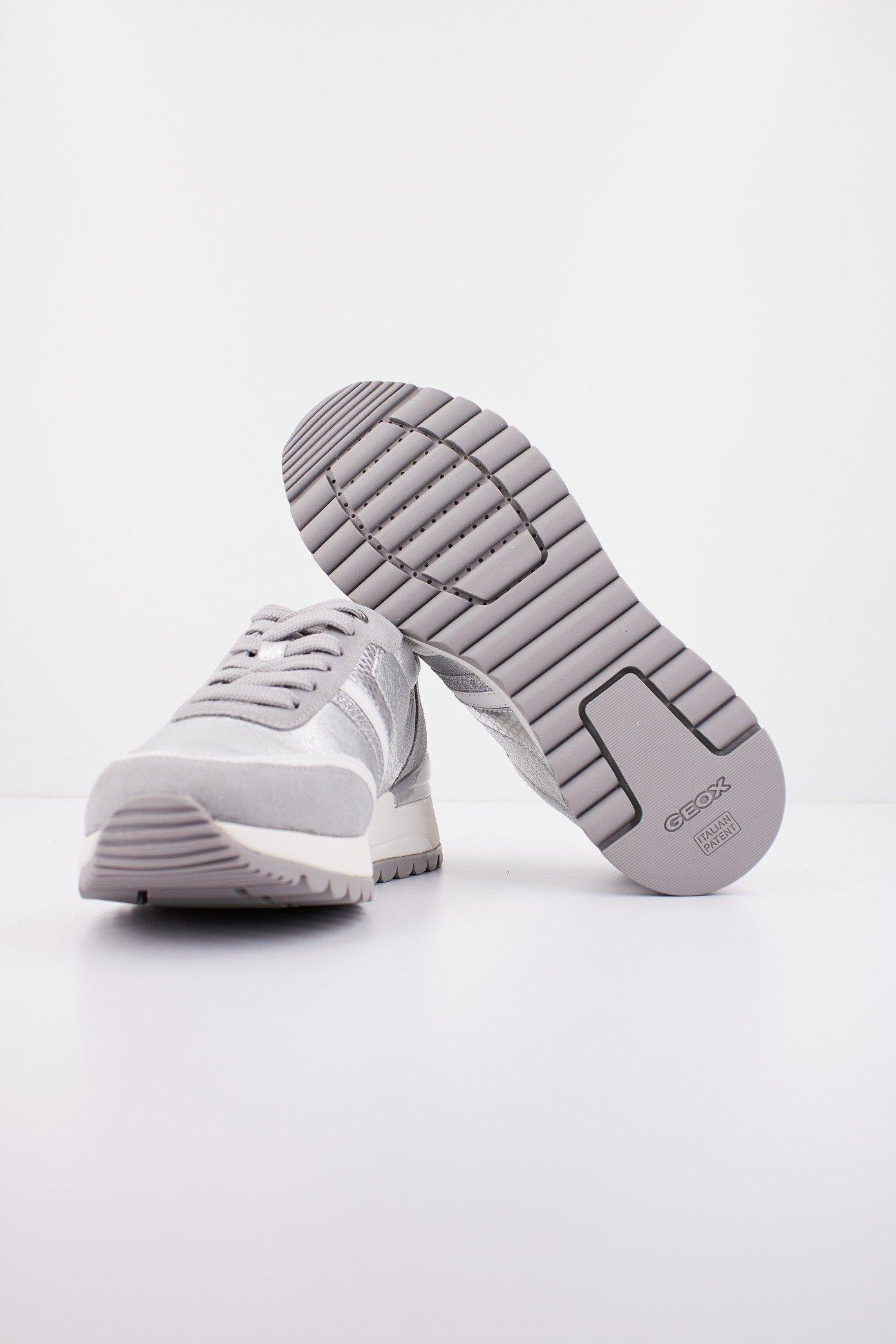 GEOX D DESYA en color GRIS (4)