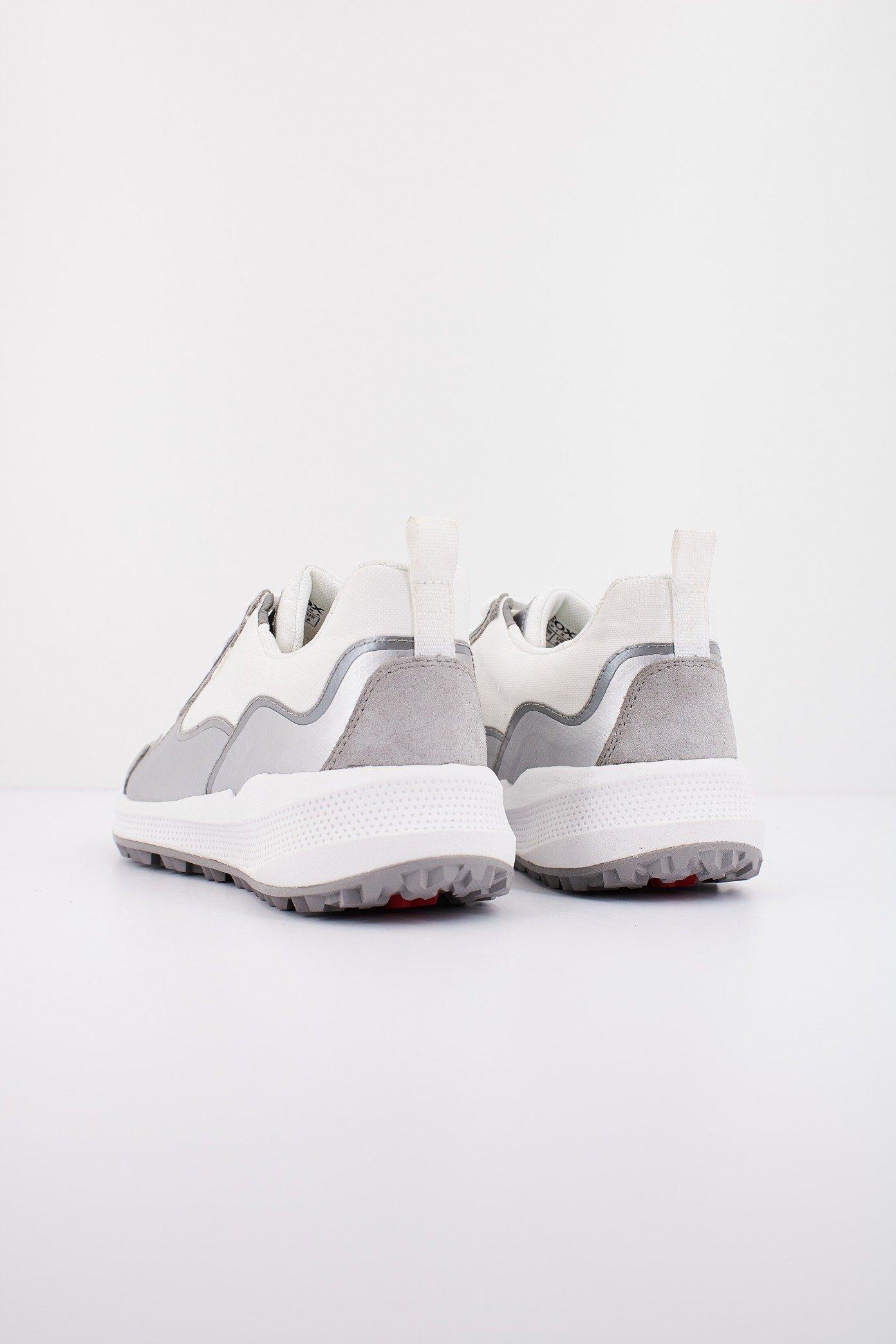 GEOX D PGX en color BLANCO (3)
