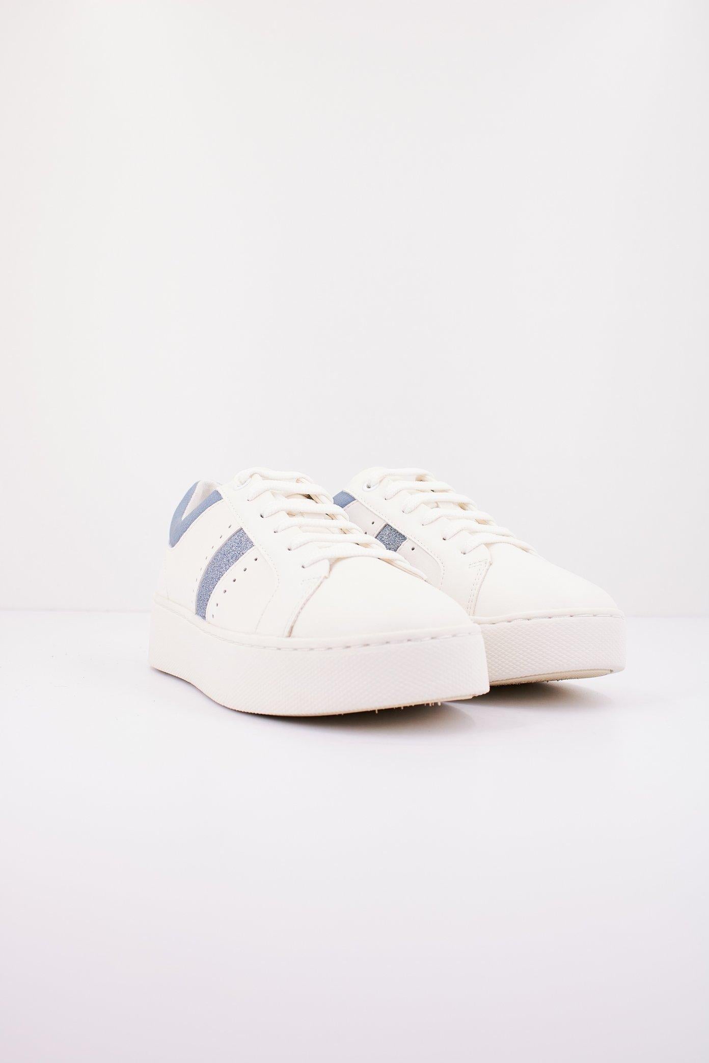 GEOX D SKYELY en color BLANCO (2)