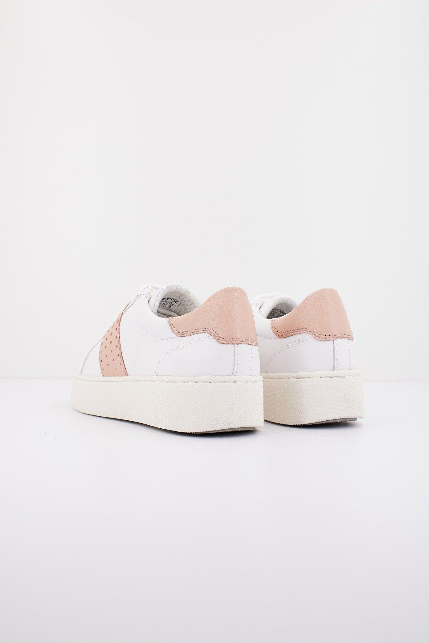 GEOX D SKYELY en color BLANCO (3)