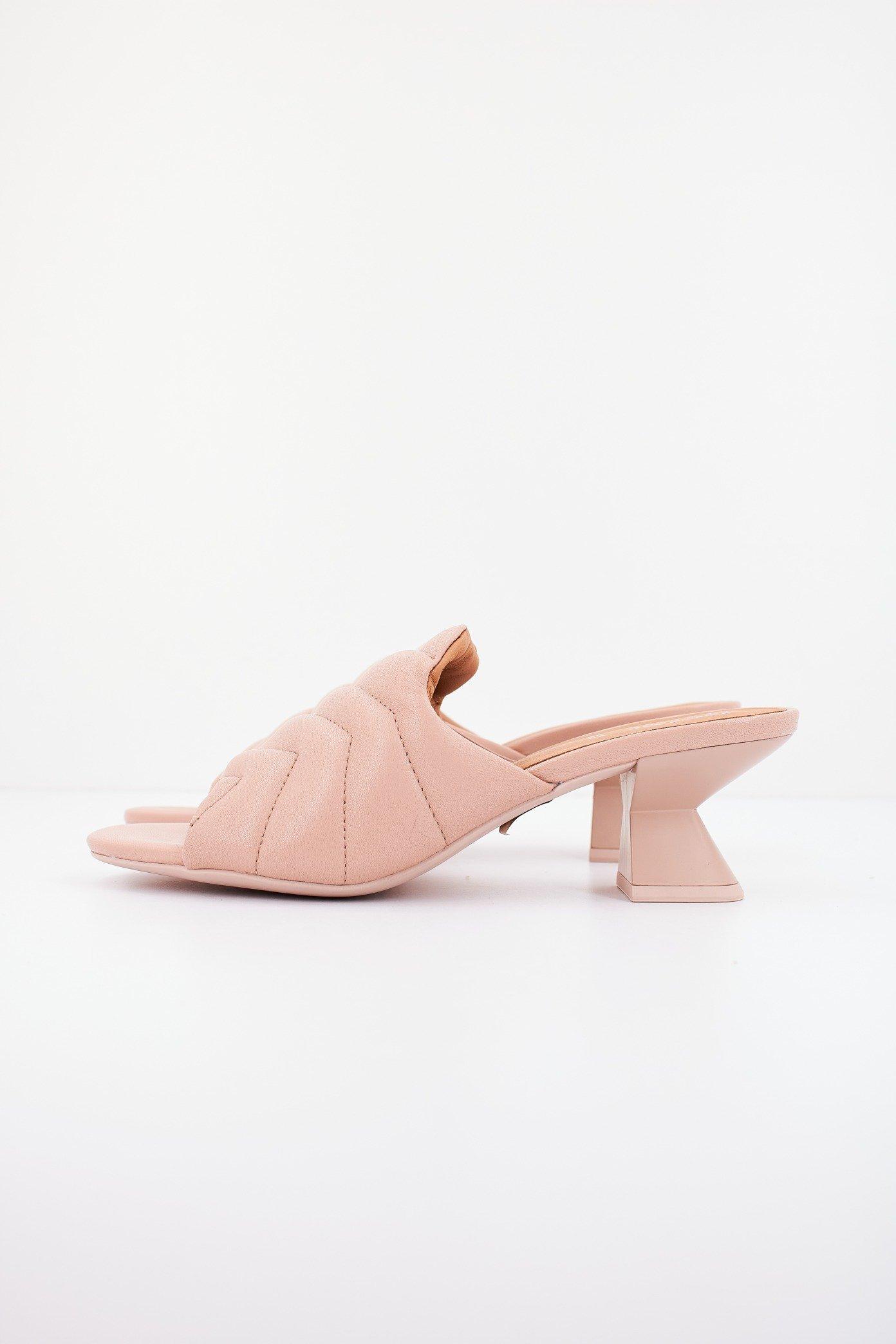 GEOX D SANDAL ONICE en color NUDE (1)