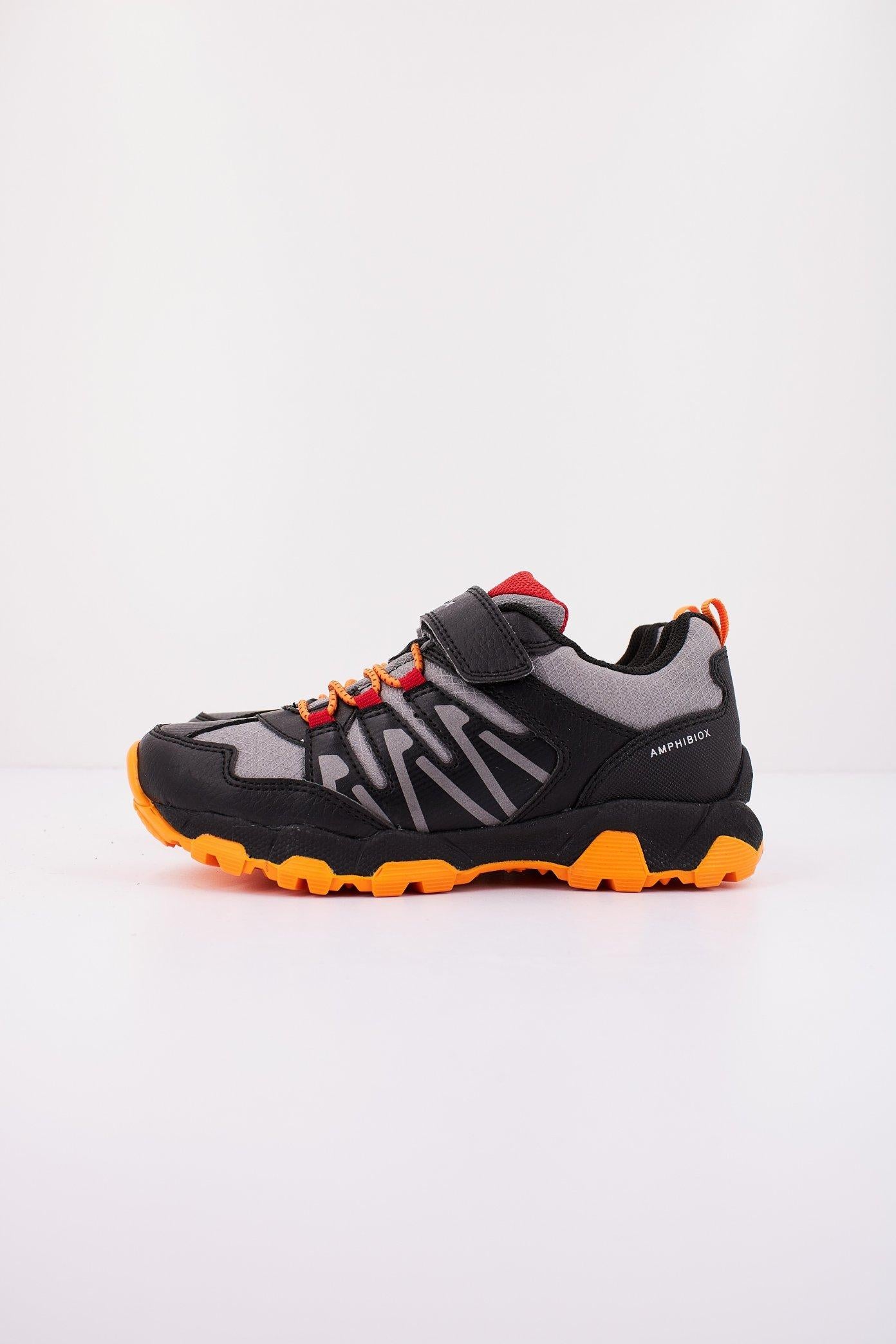 GEOX J MAGNETAR BOY B ABX en color NEGRO (1)