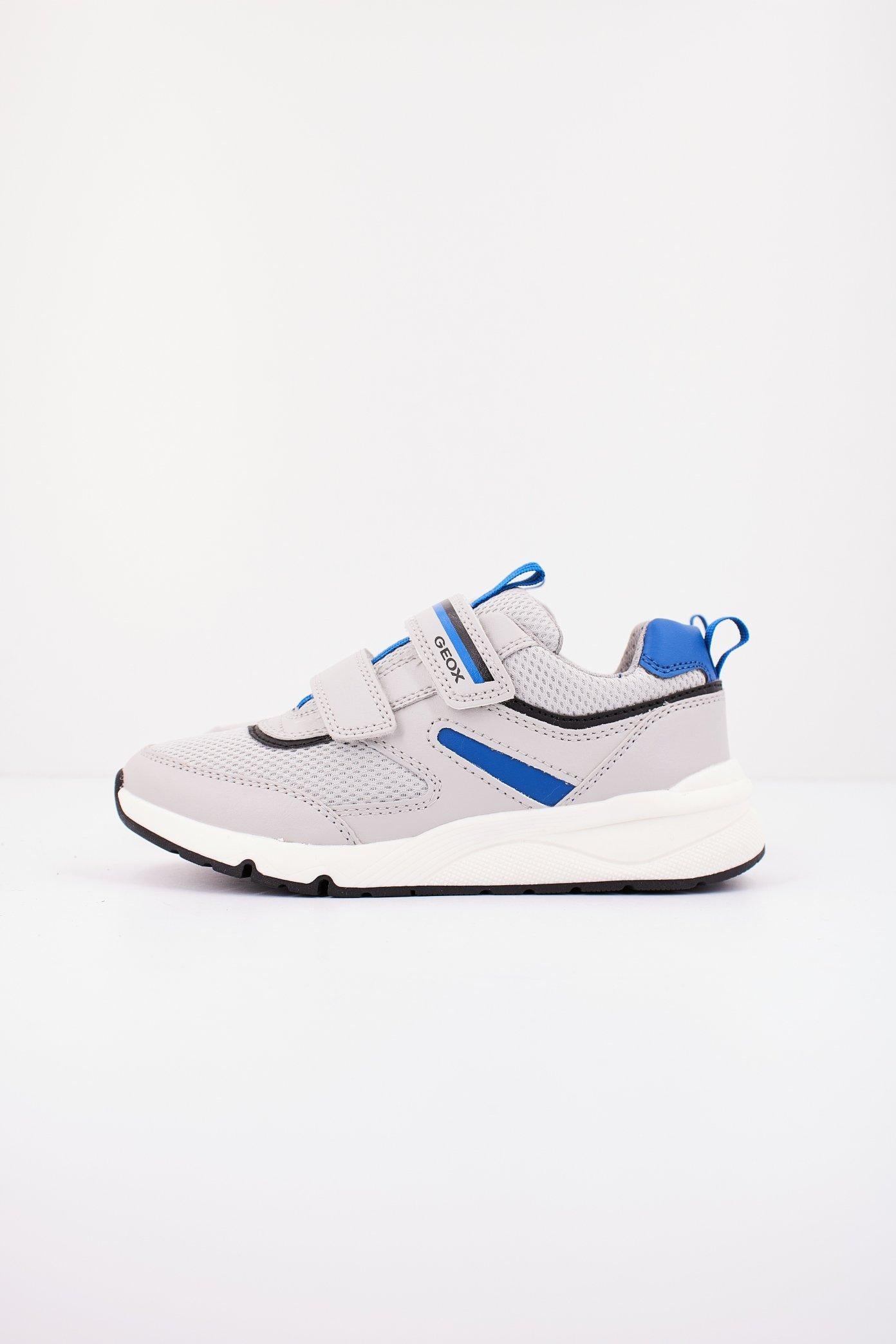 GEOX J ROONER BOY en color GRIS (1)