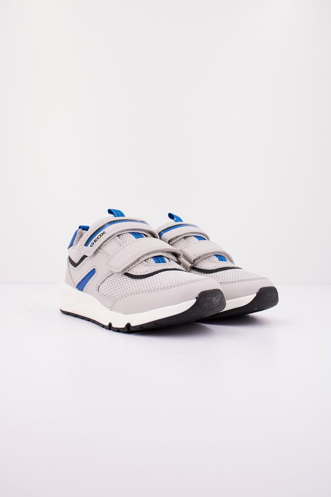 GEOX J ROONER BOY en color GRIS (2)