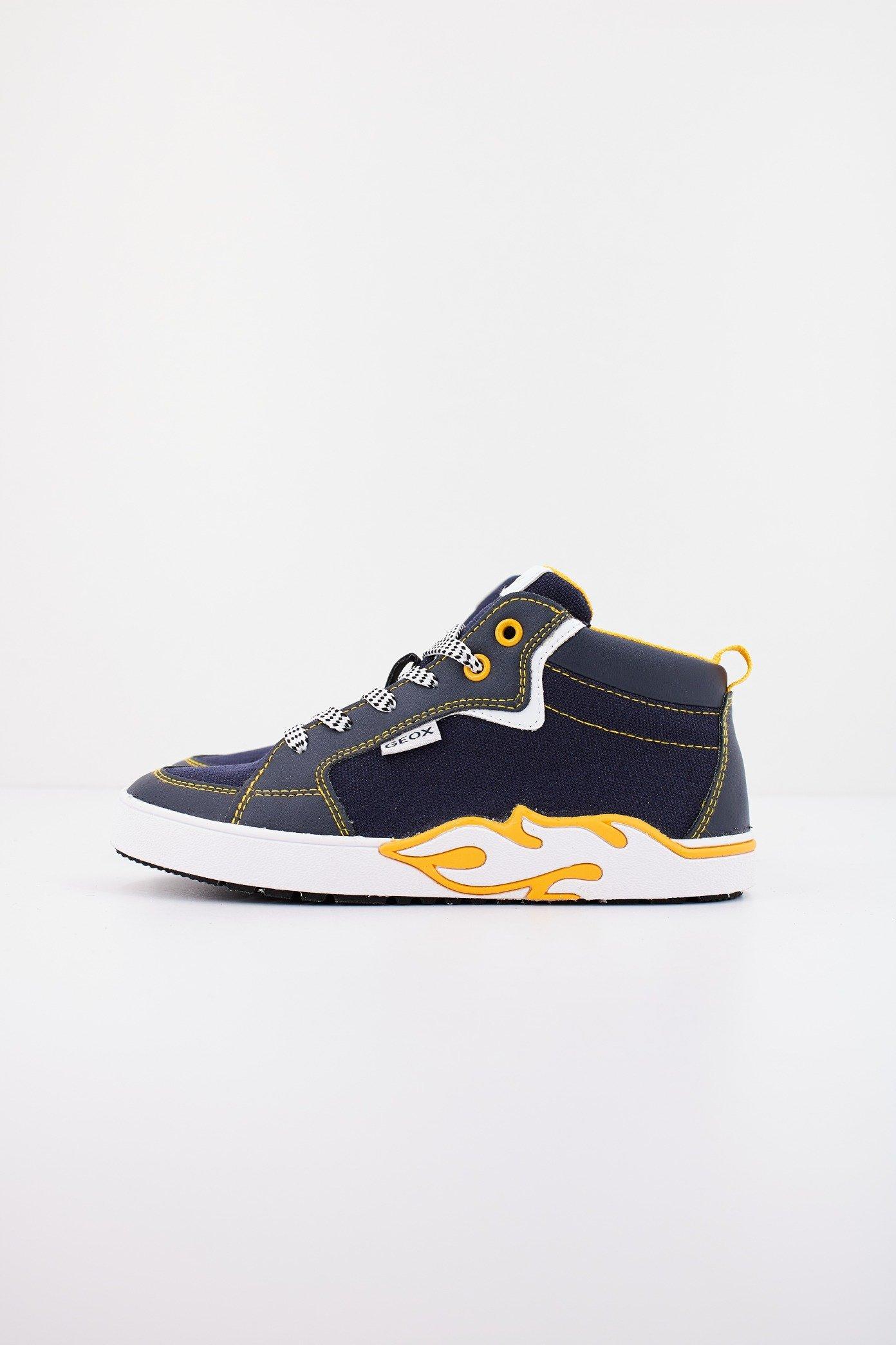 GEOX J ALPHABEET BOY en color AZUL (1)