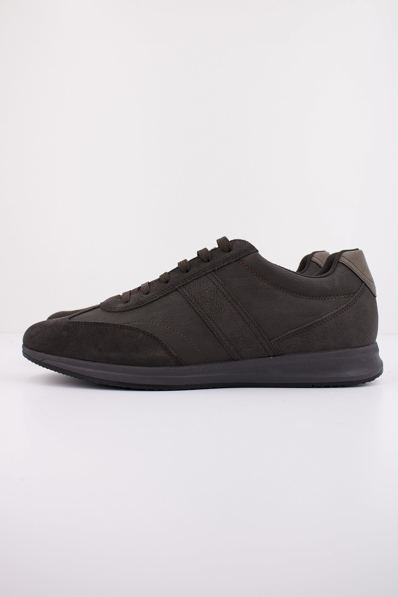 GEOX U AVERY en color GRIS (1)