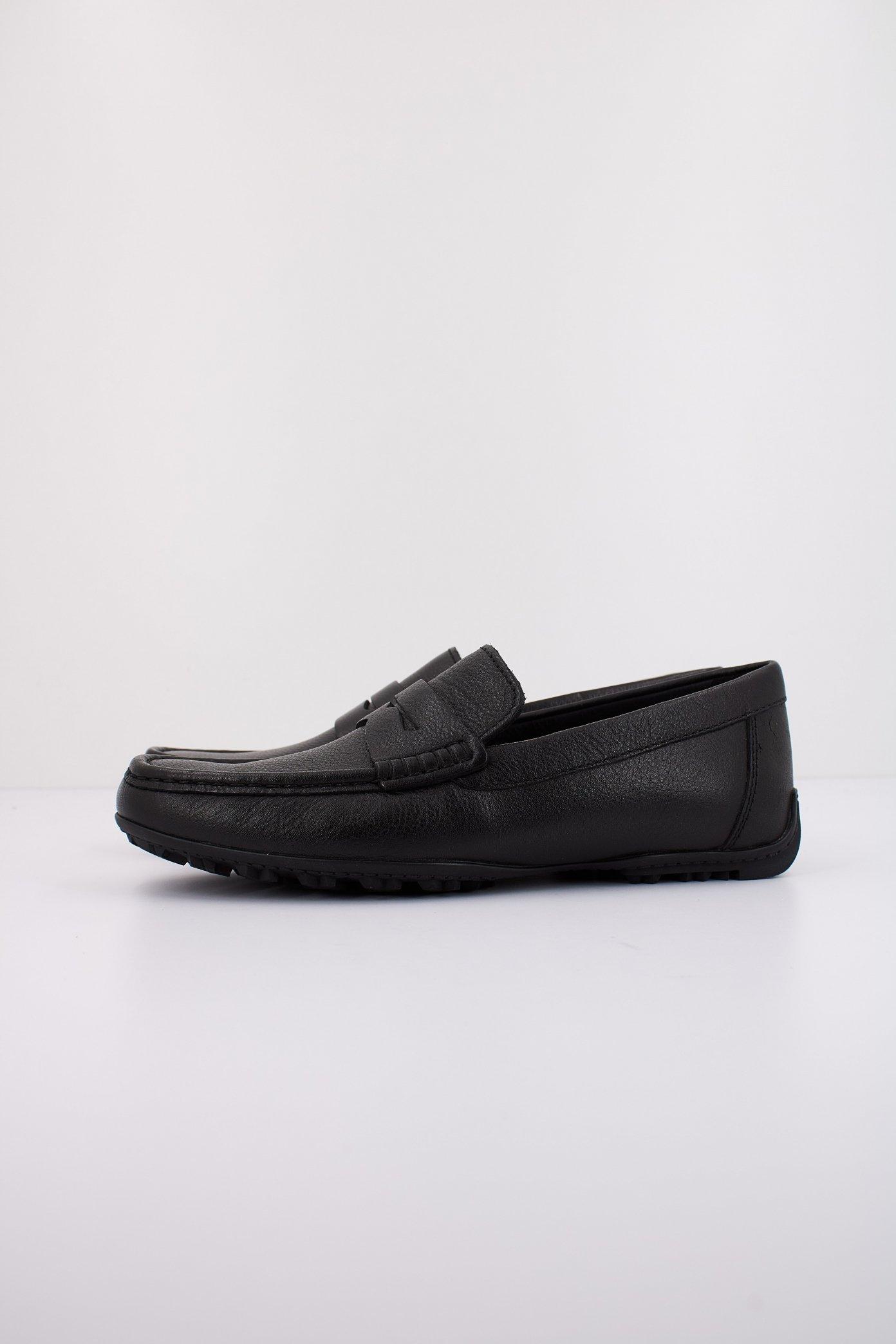GEOX U KOSMOPOLIS + GRIP en color NEGRO (1)