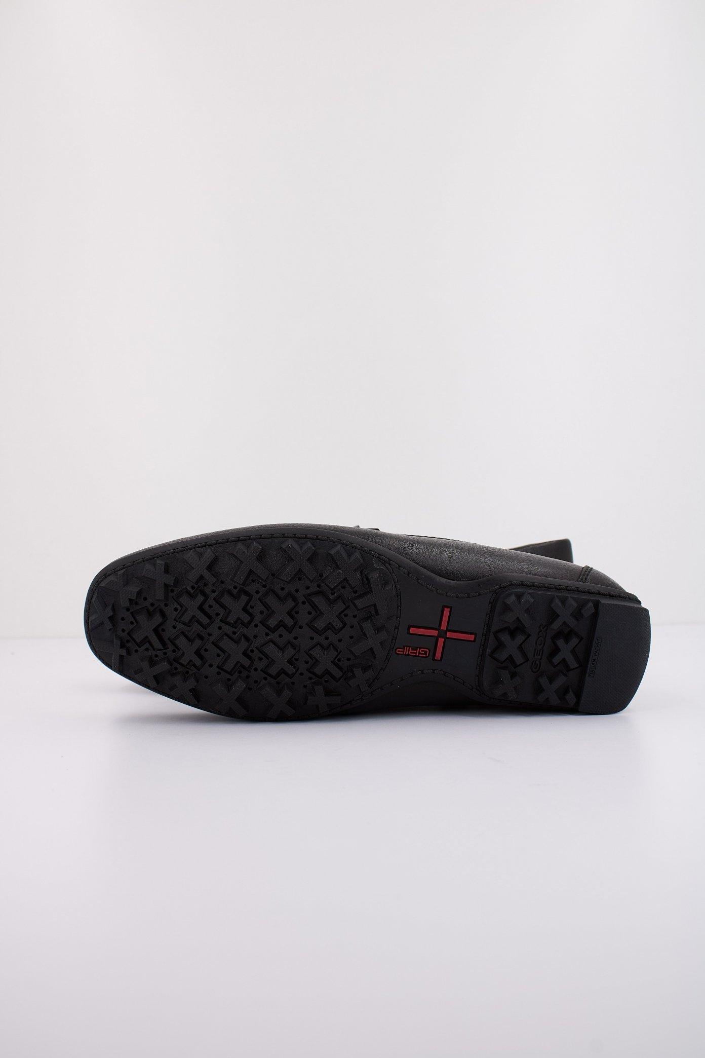 GEOX U KOSMOPOLIS + GRIP en color NEGRO (5)