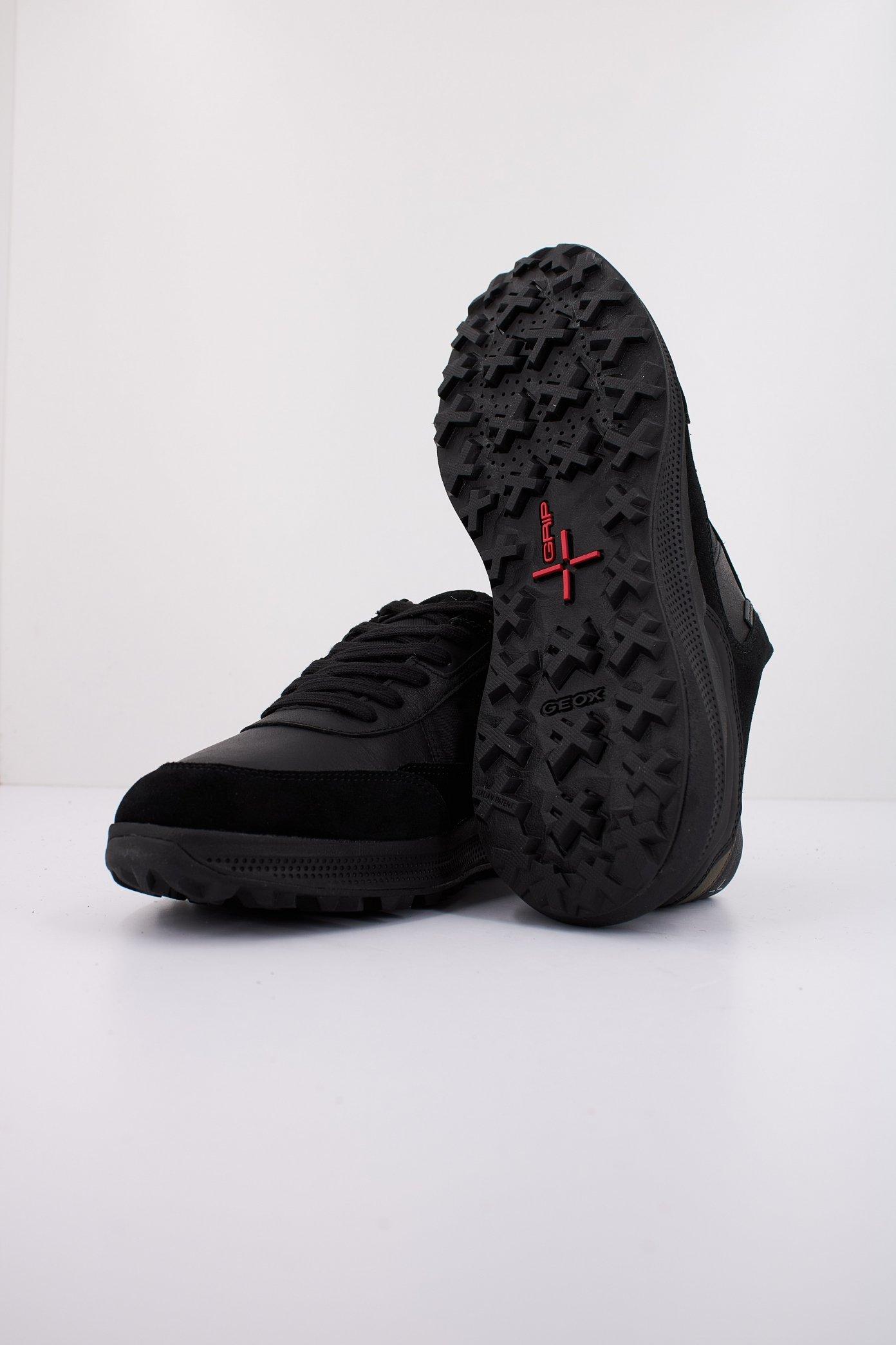 GEOX UEA en color NEGRO (4)