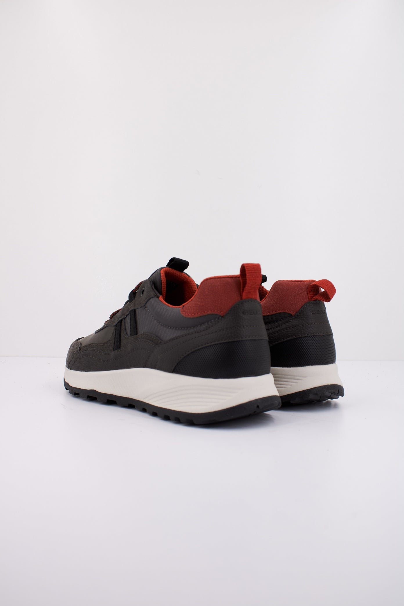 GEOX U TERRESTRE en color MARRON (4)