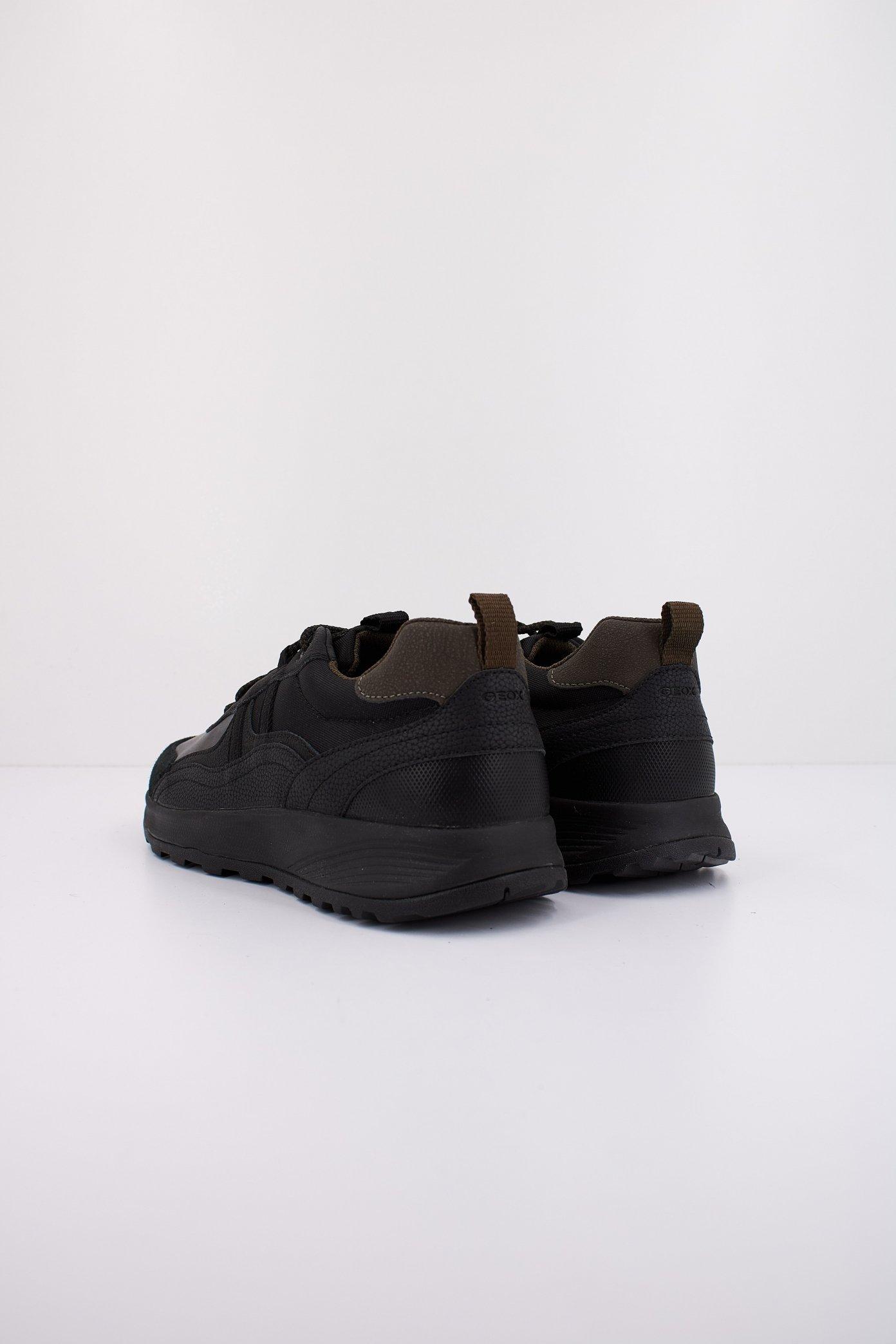 GEOX U TERRESTRE en color NEGRO (3)