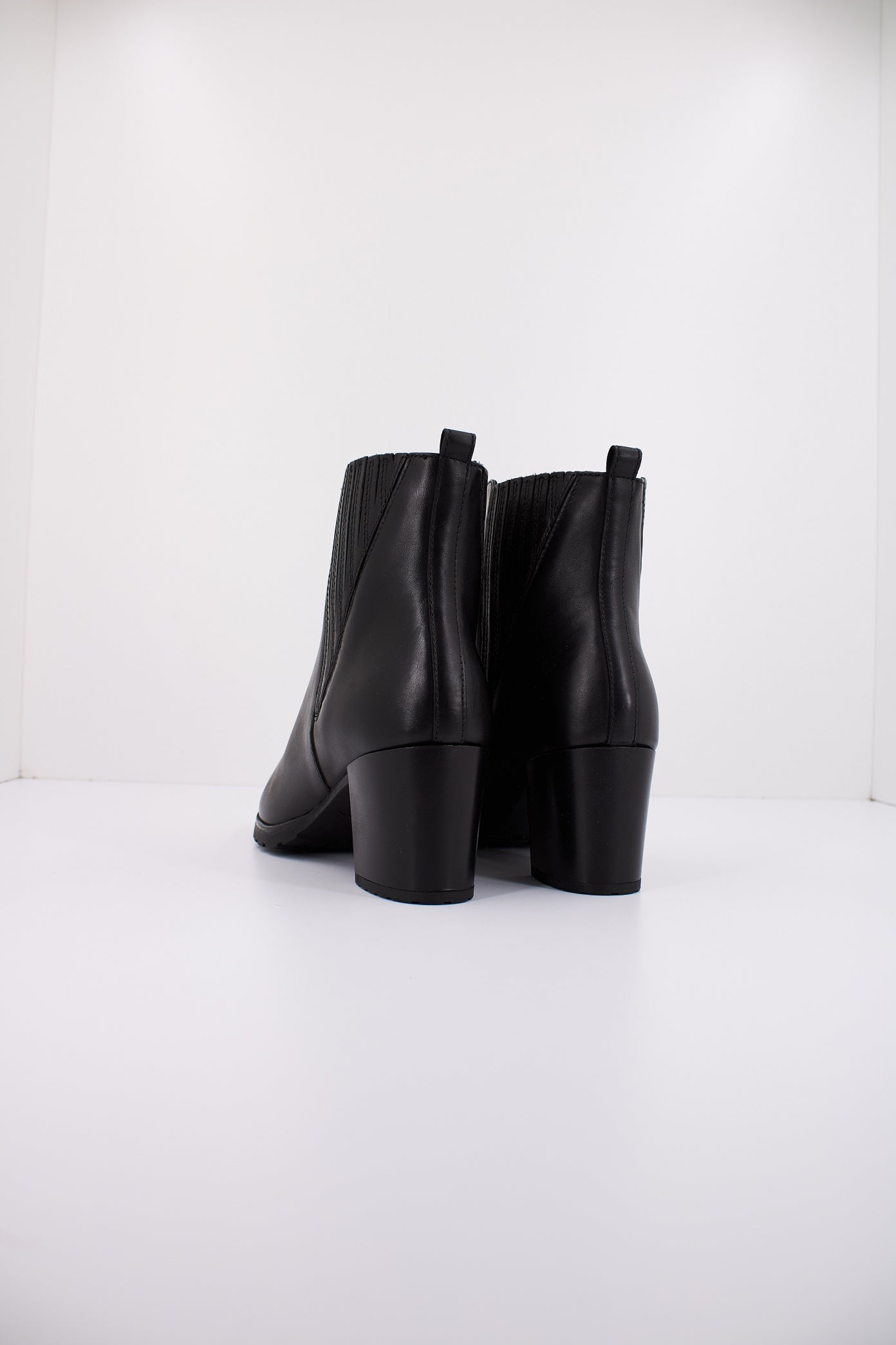 GEOX D NEW LISE en color NEGRO (4)