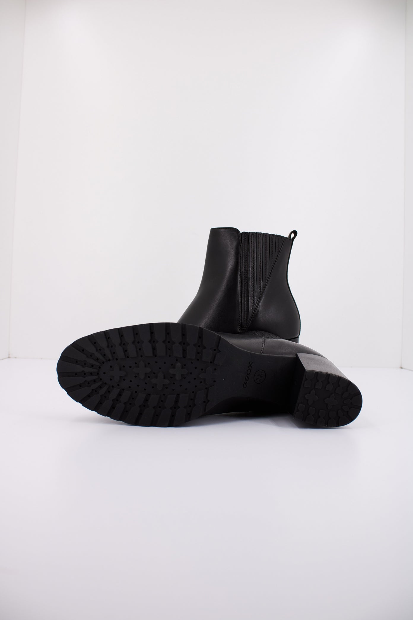 GEOX D NEW LISE en color NEGRO (5)