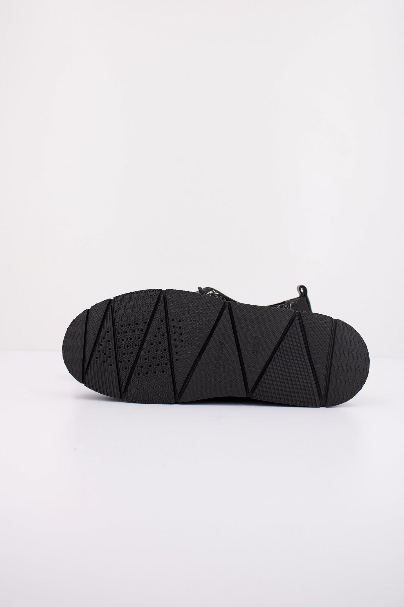 GEOX D ARLARA en color NEGRO (5)