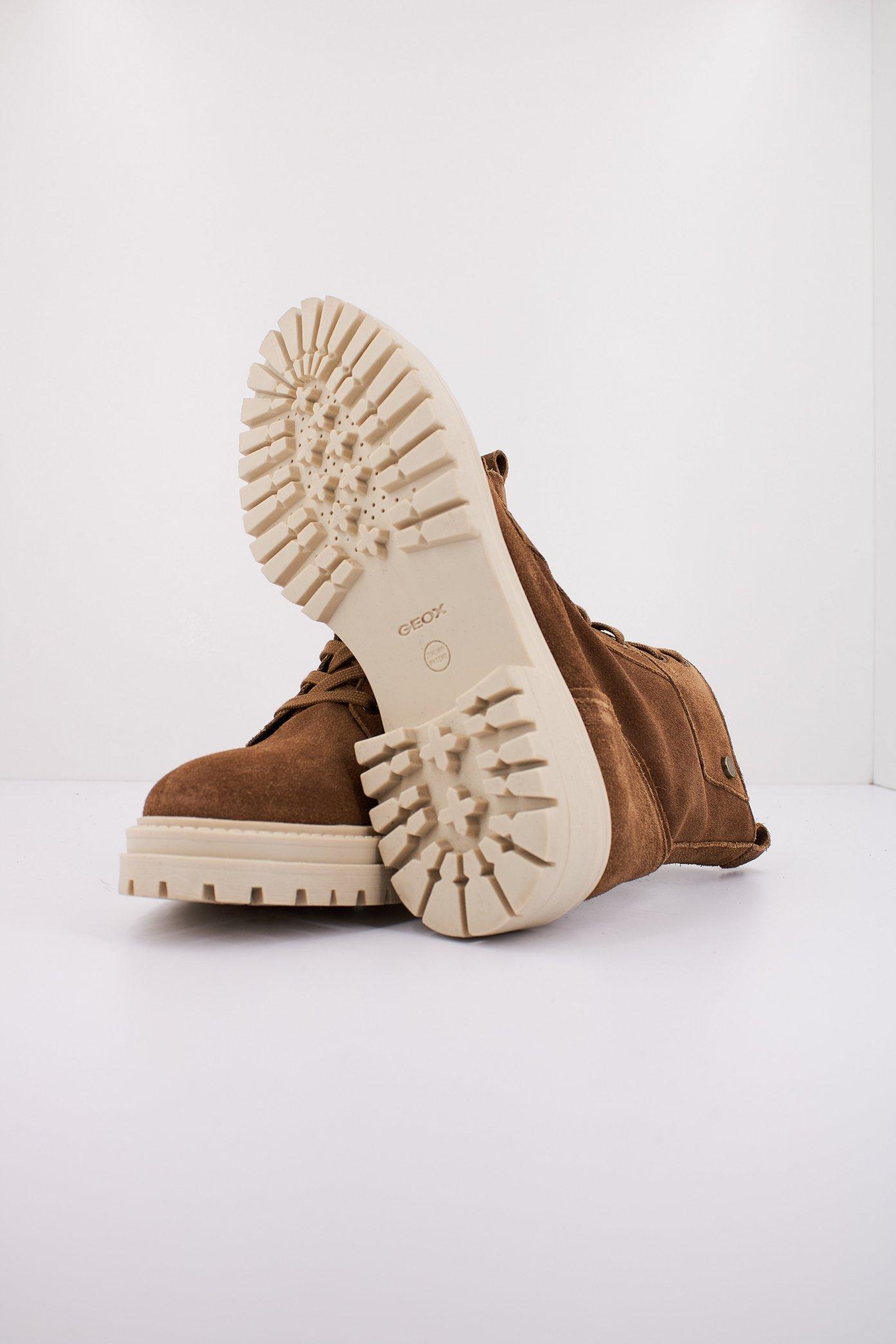 GEOX D IRIDEA en color MARRON (5)