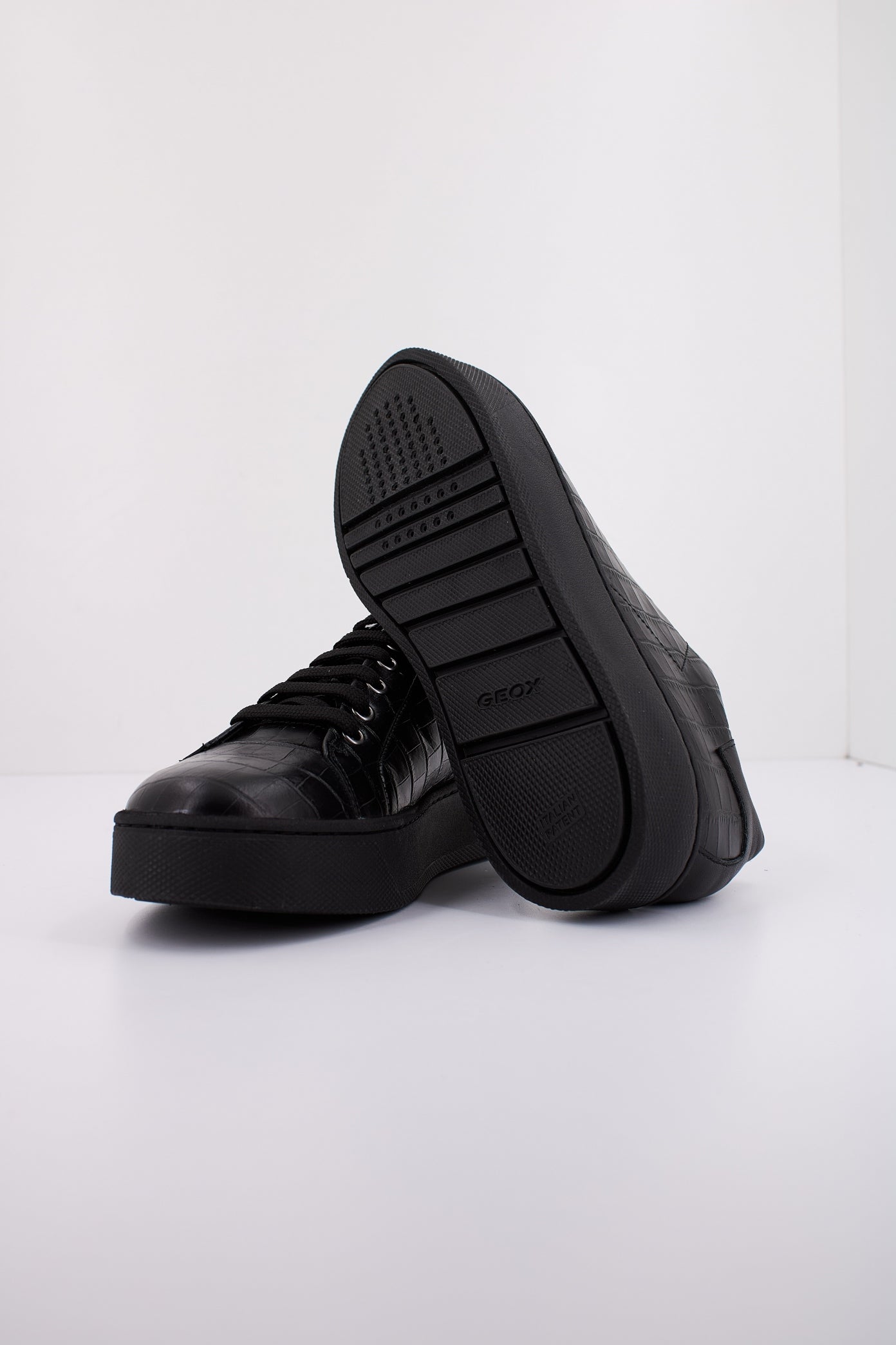 GEOX D SKYELY en color NEGRO (5)