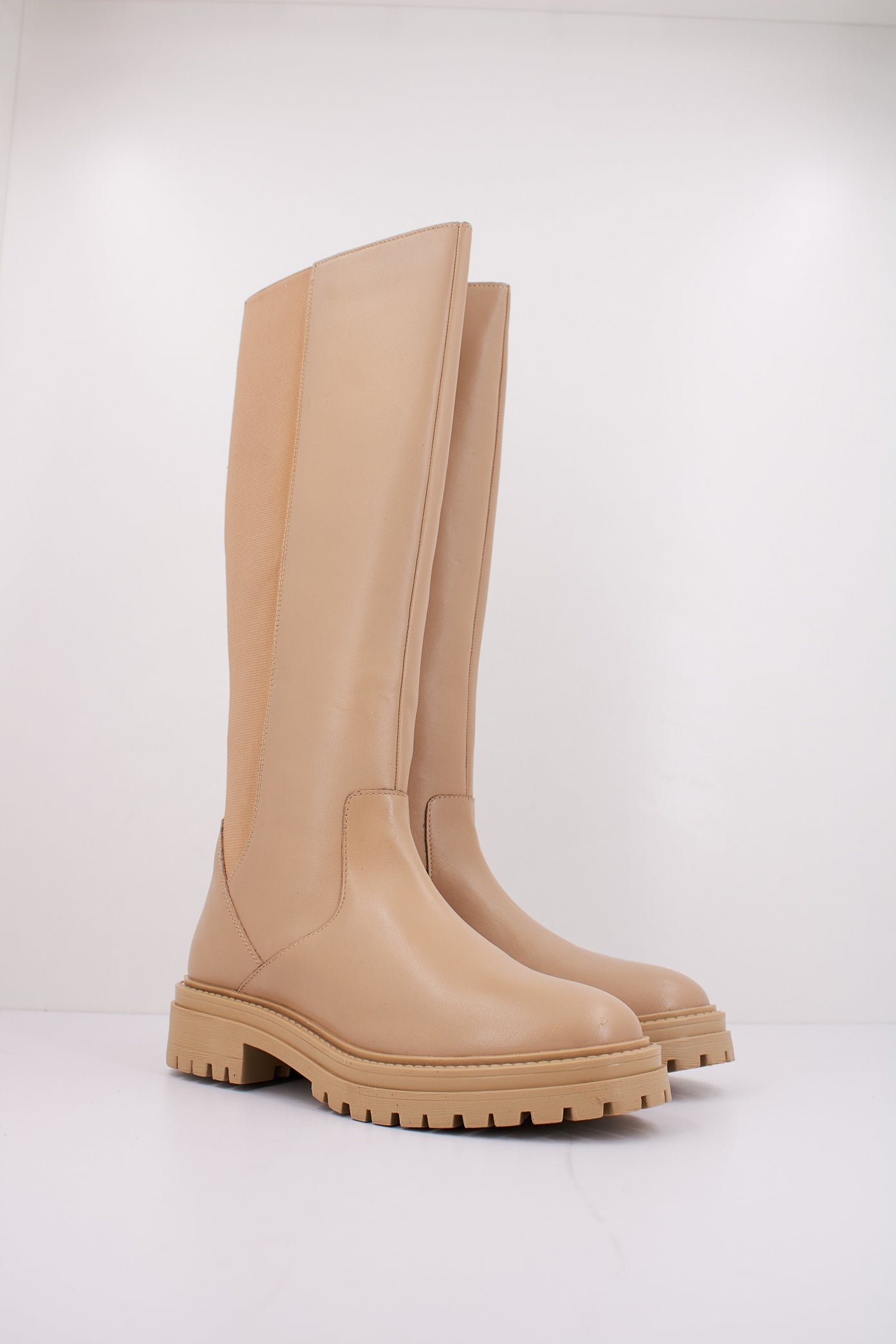 GEOX D IRIDEA en color BEIS (2)