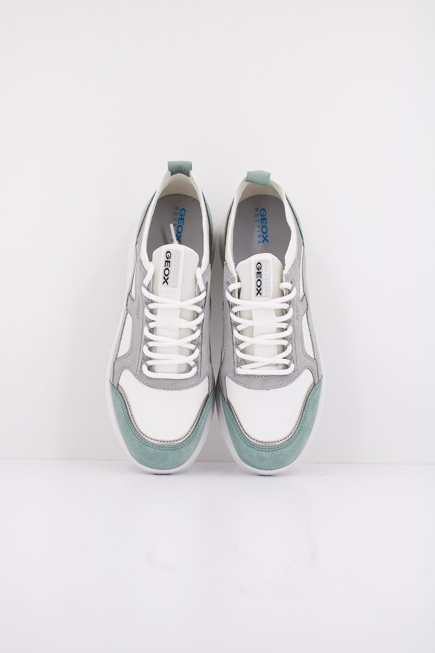 GEOX D SPHERICA en color GRIS (3)