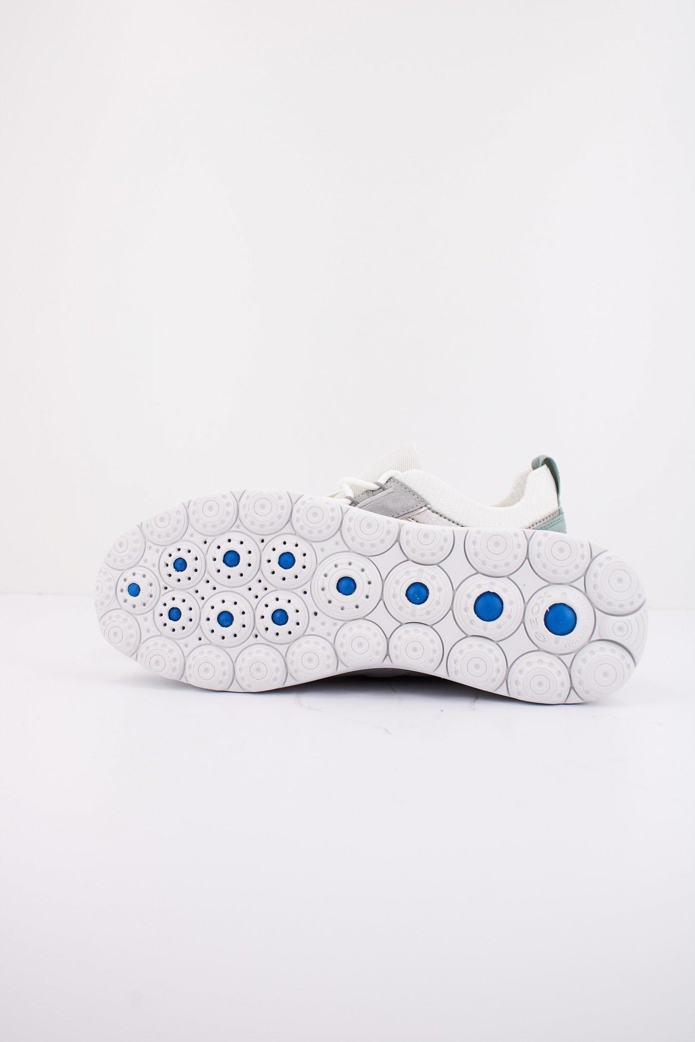 GEOX D SPHERICA en color GRIS (5)