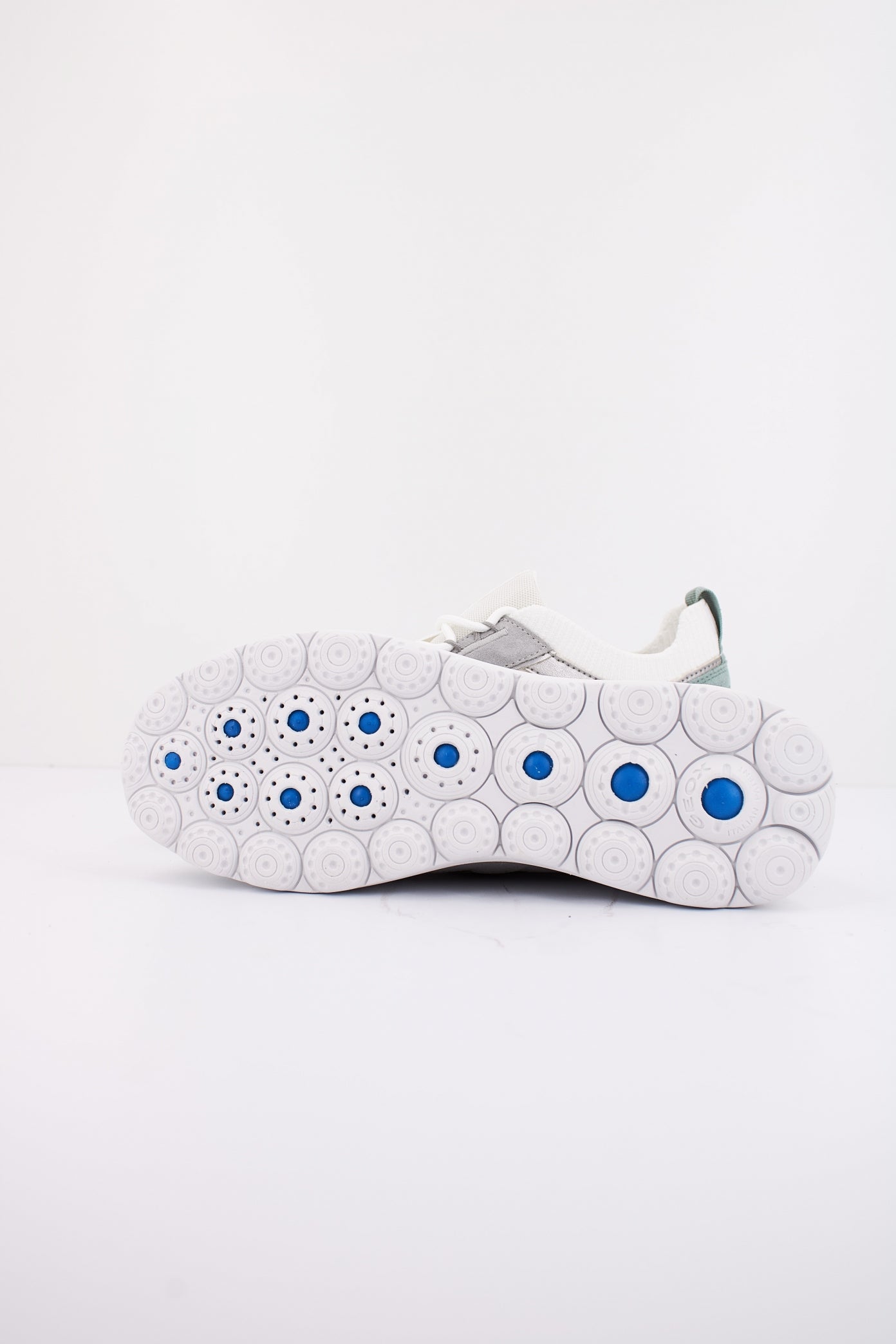 GEOX D SPHERICA en color GRIS (5)