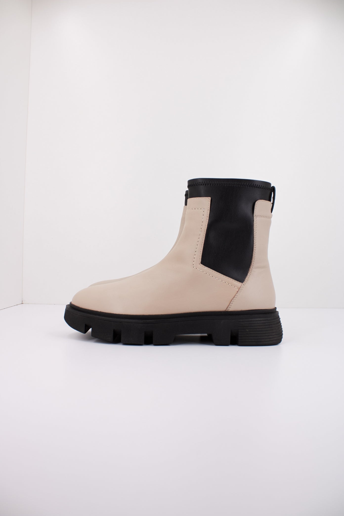GEOX D VILDE en color BEIS (1)